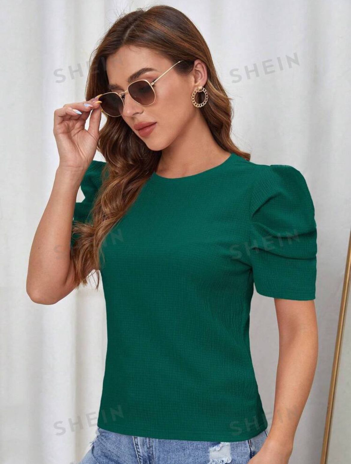 Camisa con fruncido en hombros