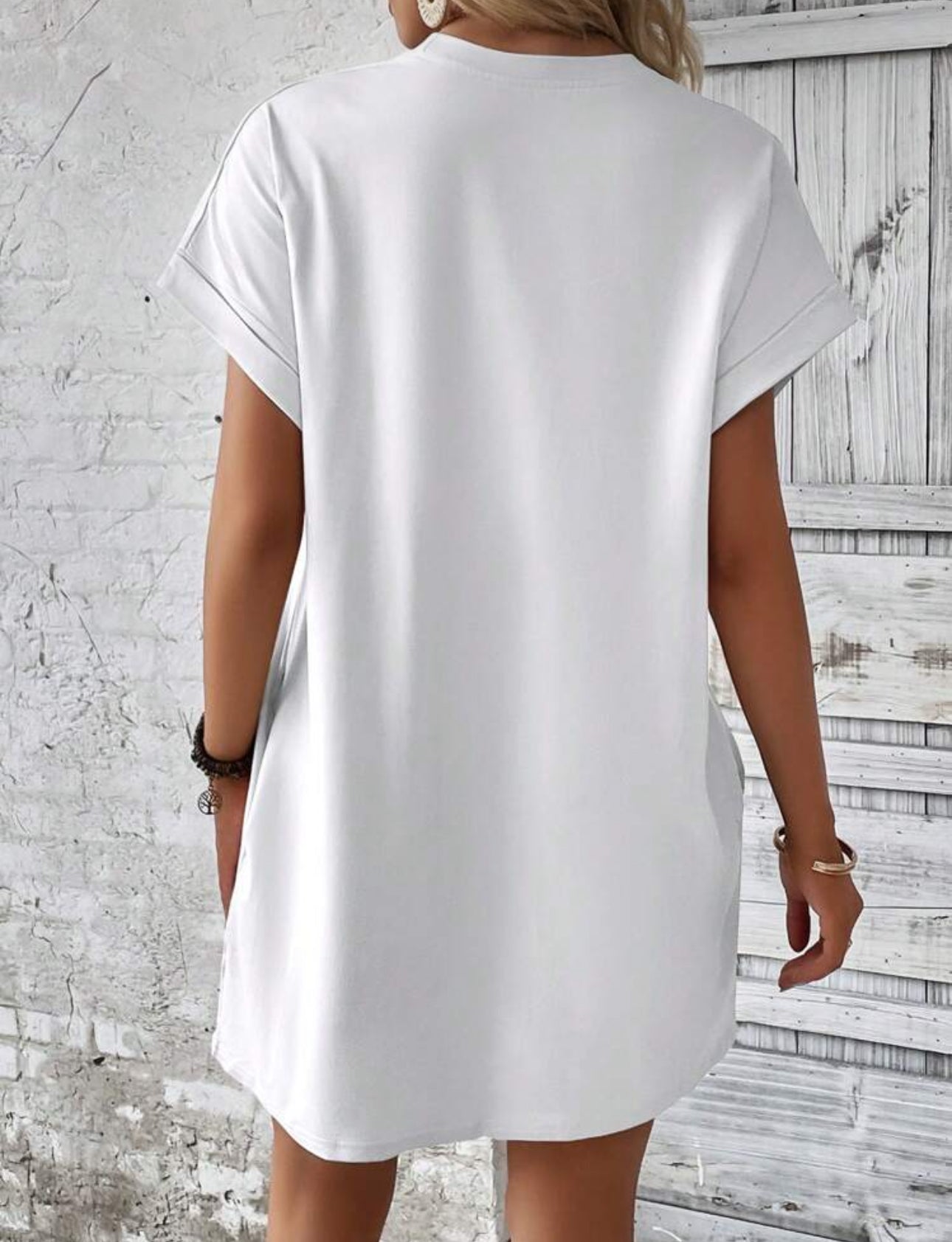 Vestido estilo camiseta color blanco