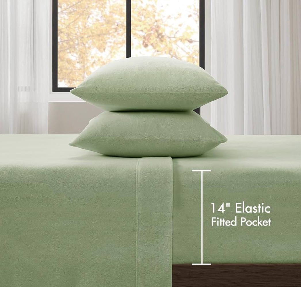True North by Sleep Philosophy Micro Fleece Bed Sheet Set, Warm, Sheets with 14" Deep Pocket, for Cold Season Cozy Sheet-Set, Matching Pillow Case, Queen, Green, 4 Piezas
