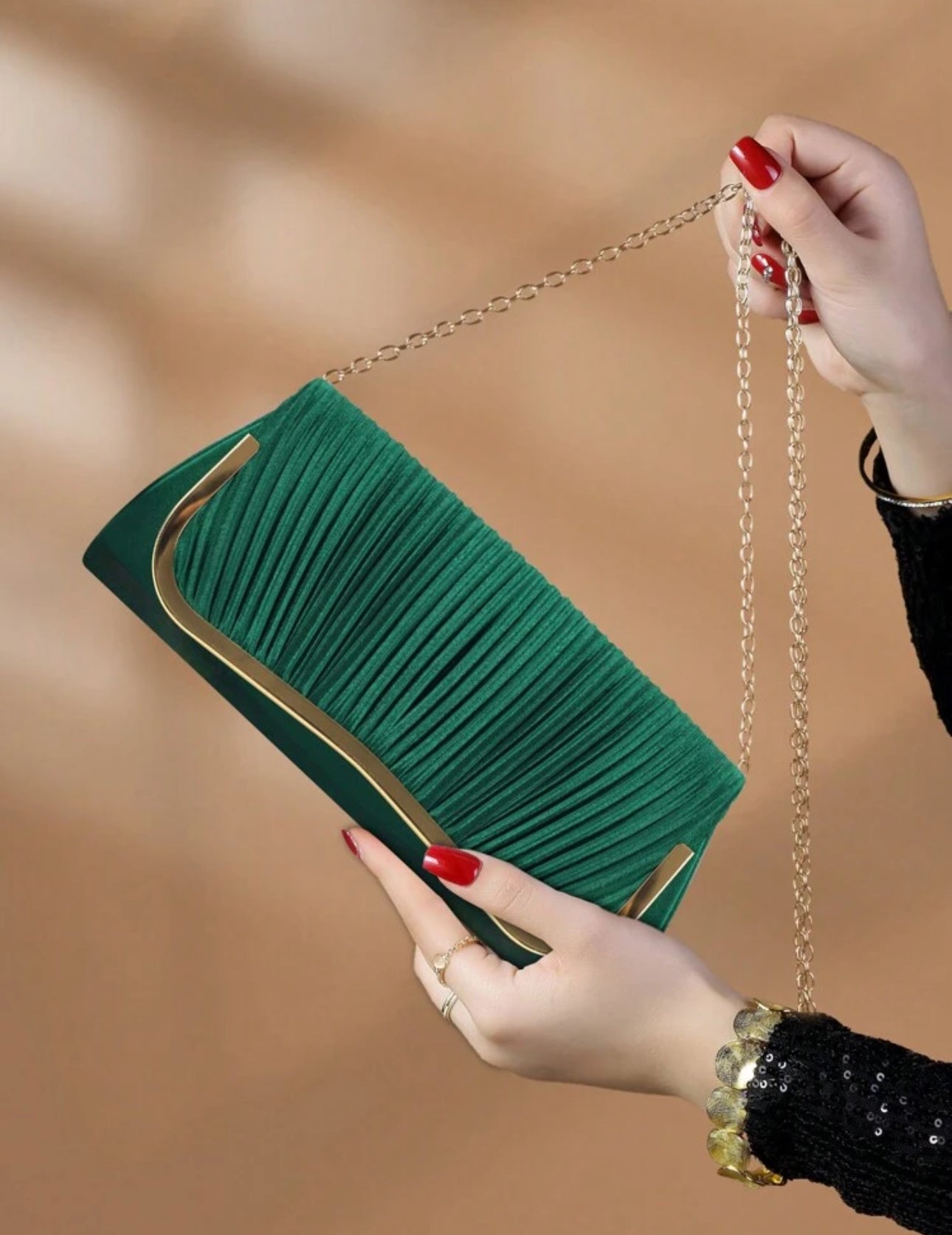 Cartera borde dorado