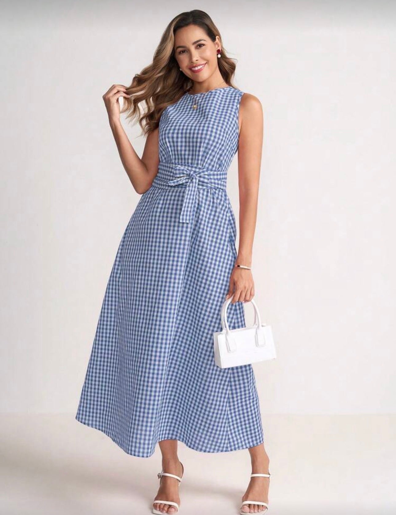 Vestido cuadriculado azul con blanco con cinturón