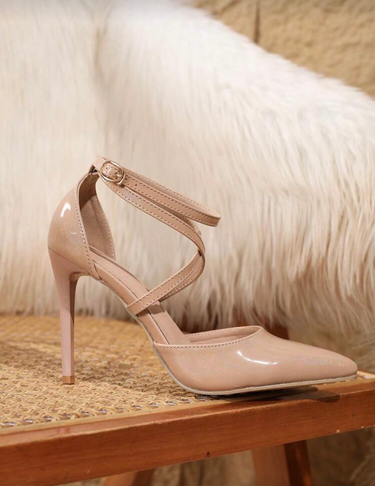 Tacones Romanos stiletto con destellos tornasol