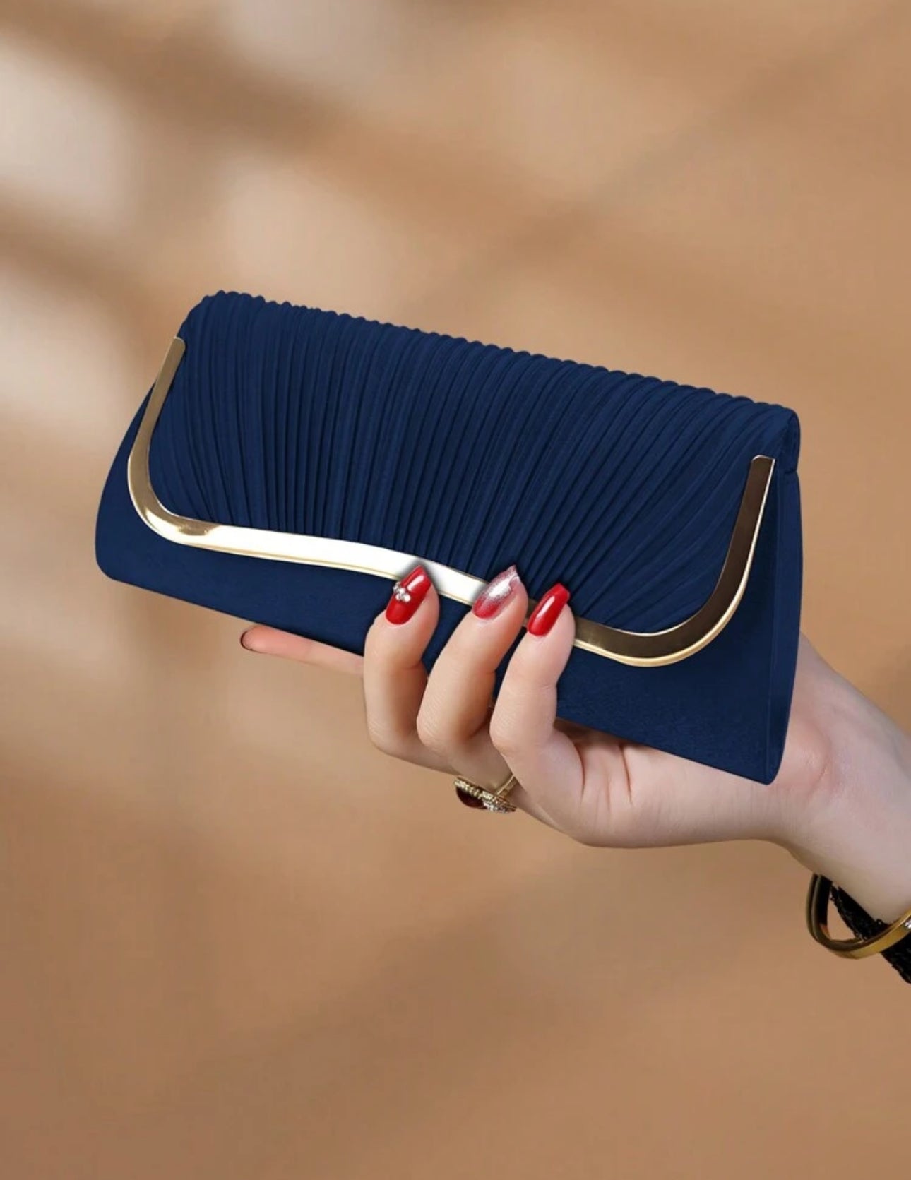 Cartera borde dorado