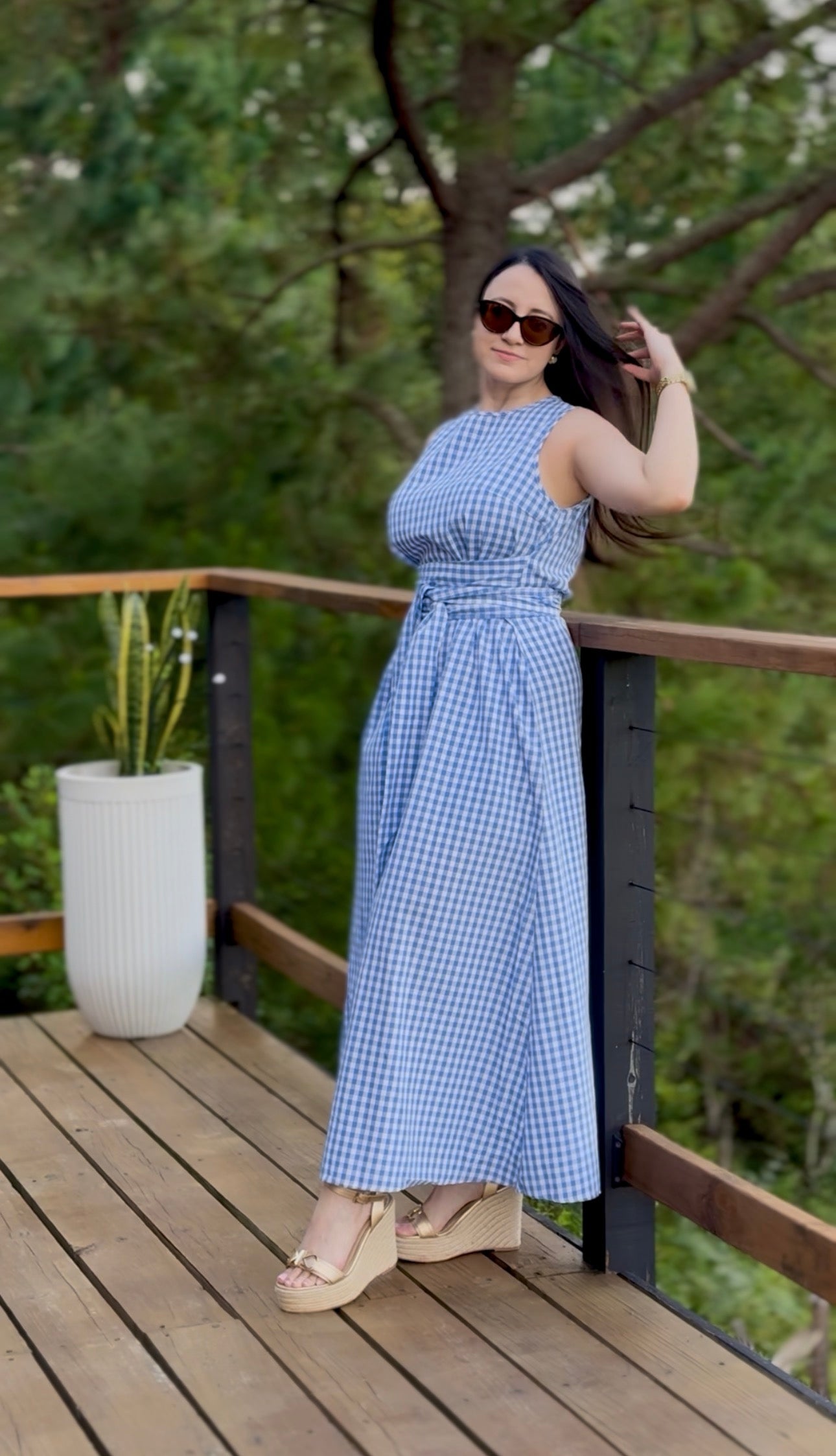 Vestido cuadriculado azul con blanco con cinturón