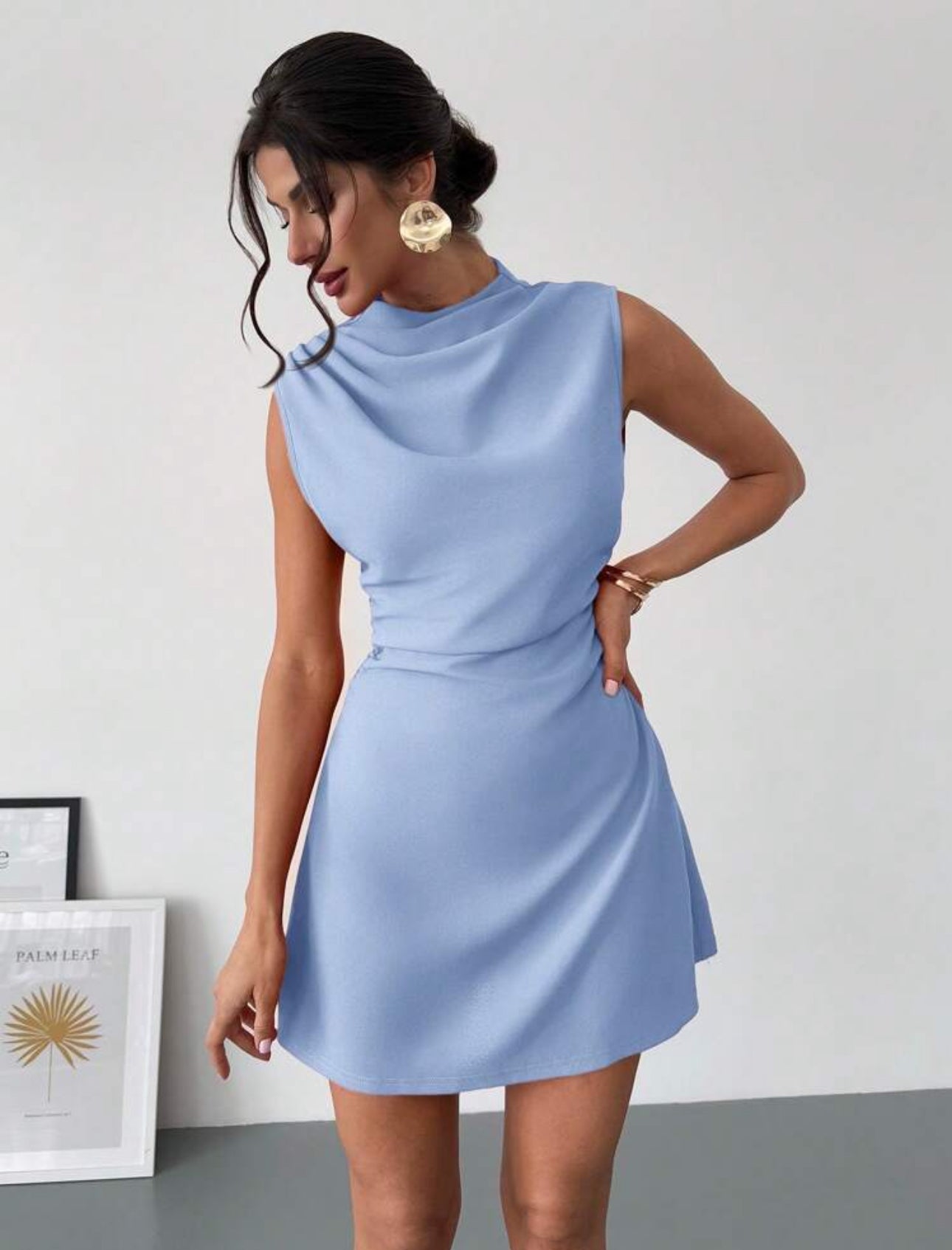 Vestido azul claro corto