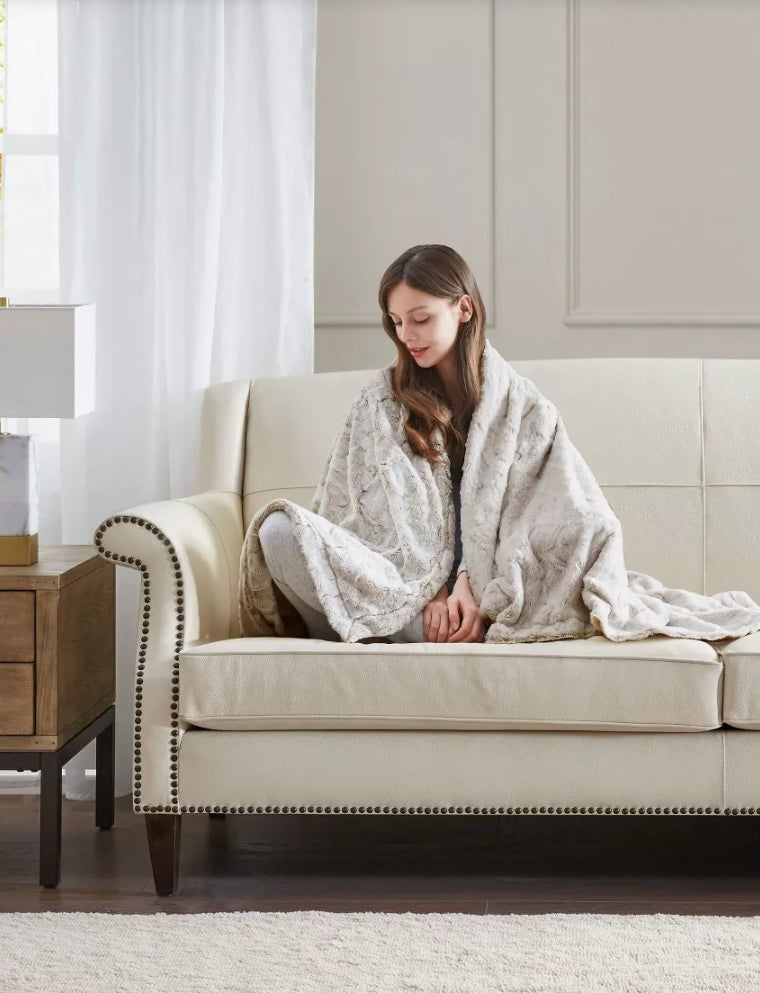Madison Park 60"x70" Oversized Marselle Faux Fur, 1 Throw Blanket, Blanco, Estandar