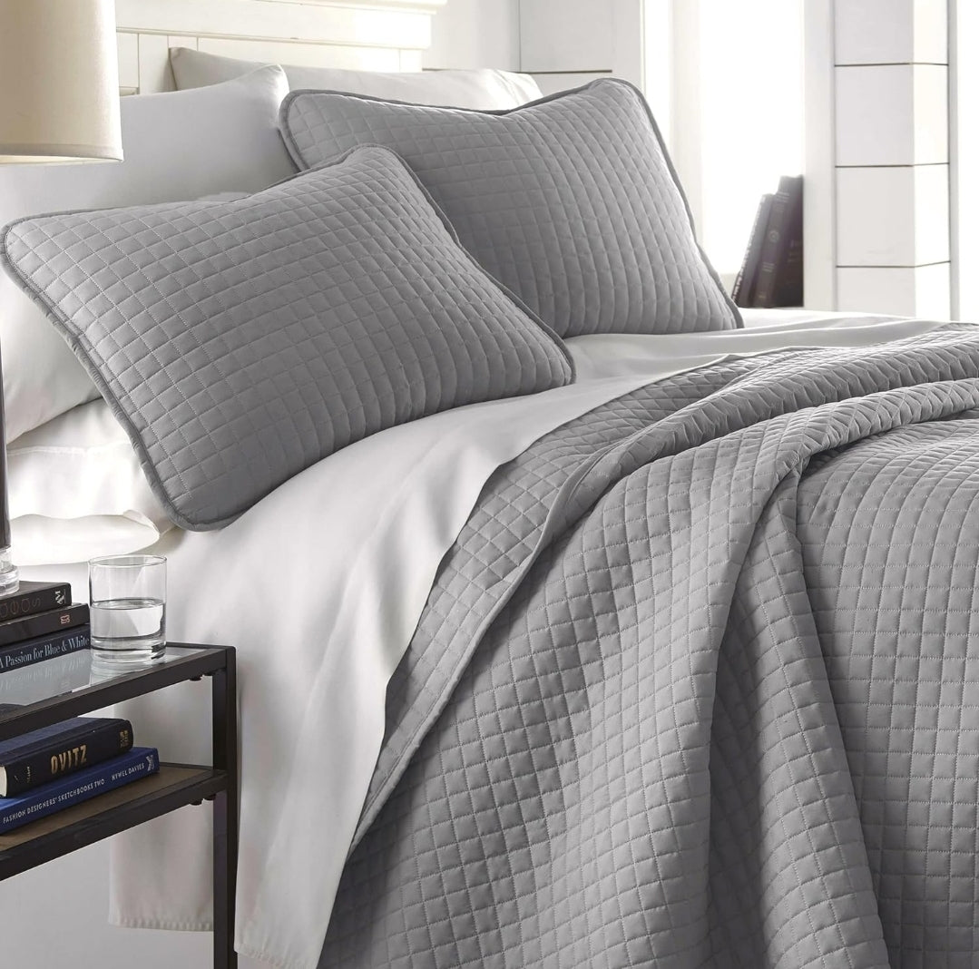 Southshore- Fine Linens, Inc. Oversized Quilt Set Soft Microfiber, 3 Piezas, Gris Claro, Queen