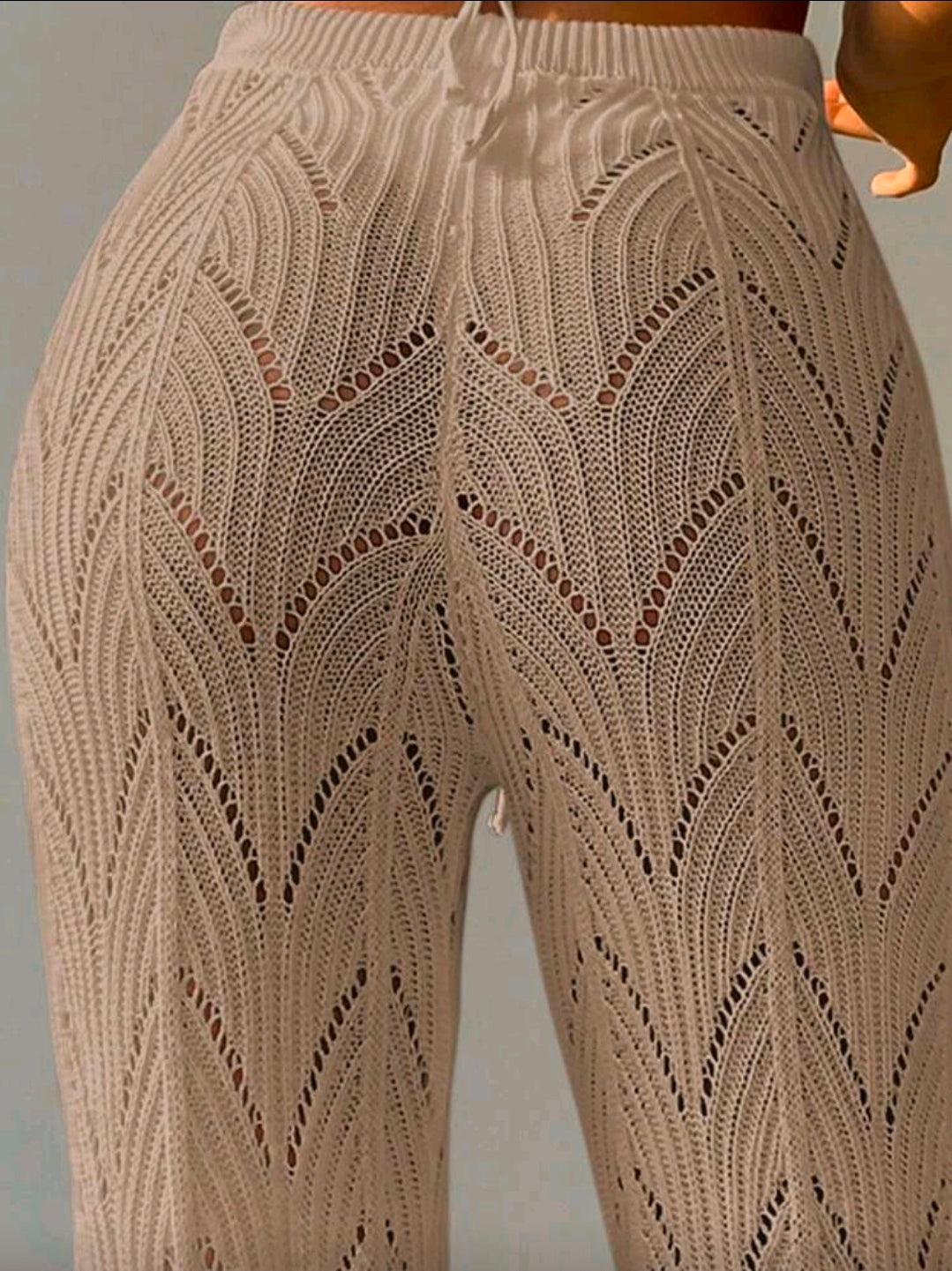 Salida de baño beige estilo pantalón