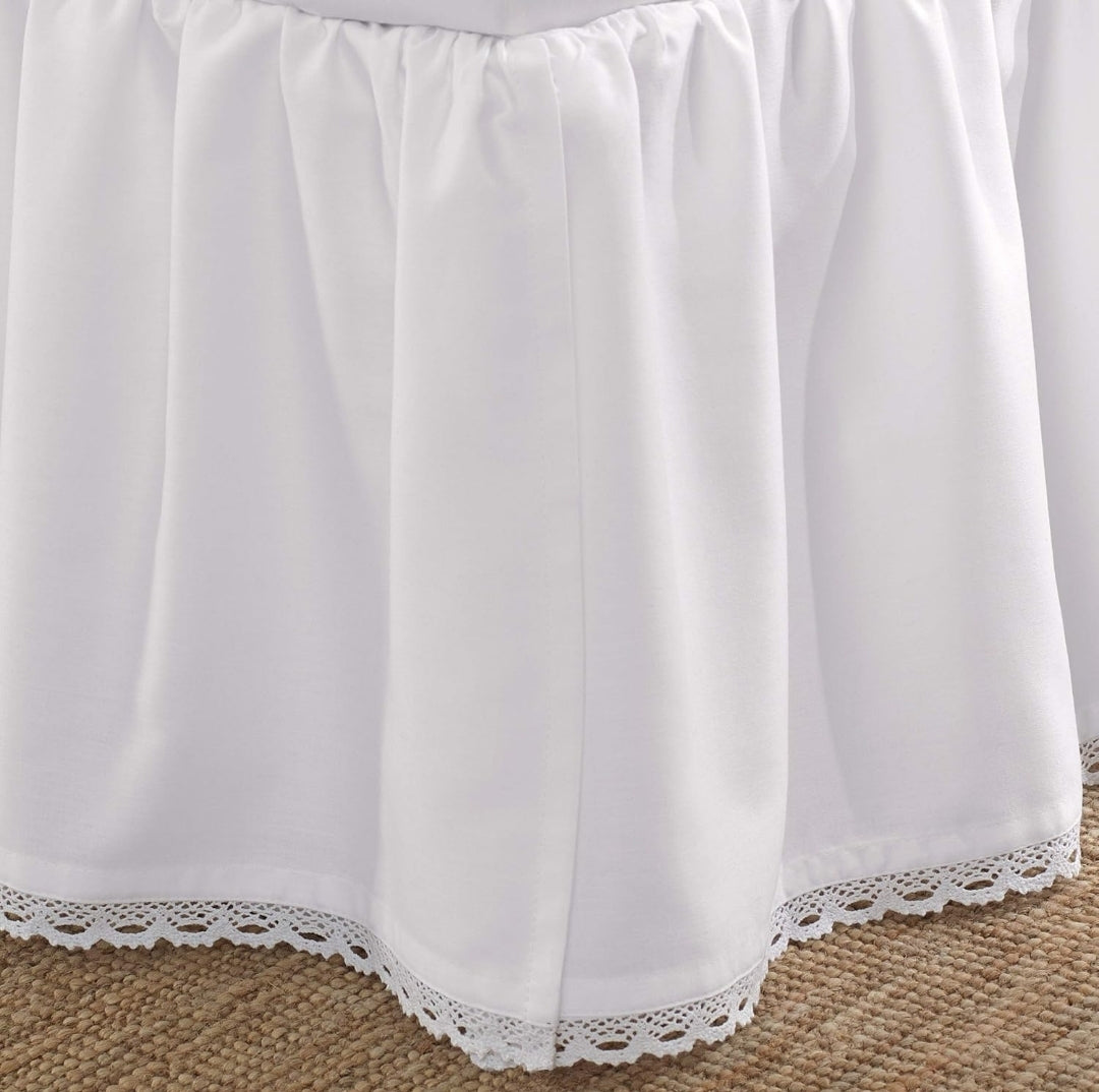 Laura Ashley Home - Bedskirt, Luxury Bedroom Decor, Wrinkle & Fade Resistant, Falda de Cama, Blanca, Queen