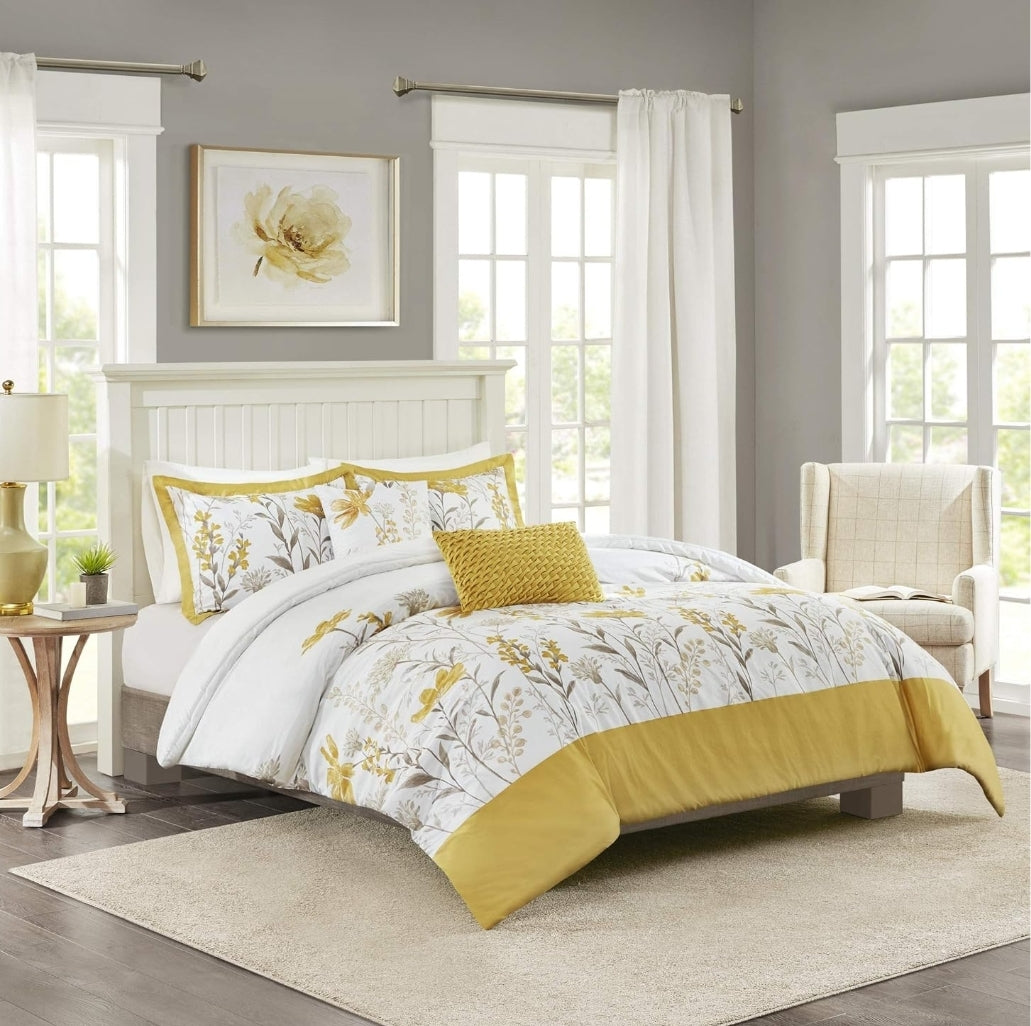 Harbor House Cozy Cotton Comforter Set - Classic Modern Design, All Season Down Alternative Casual Bedding, Matching Shams, Meadow, 5 Piezas, Amarillo, King