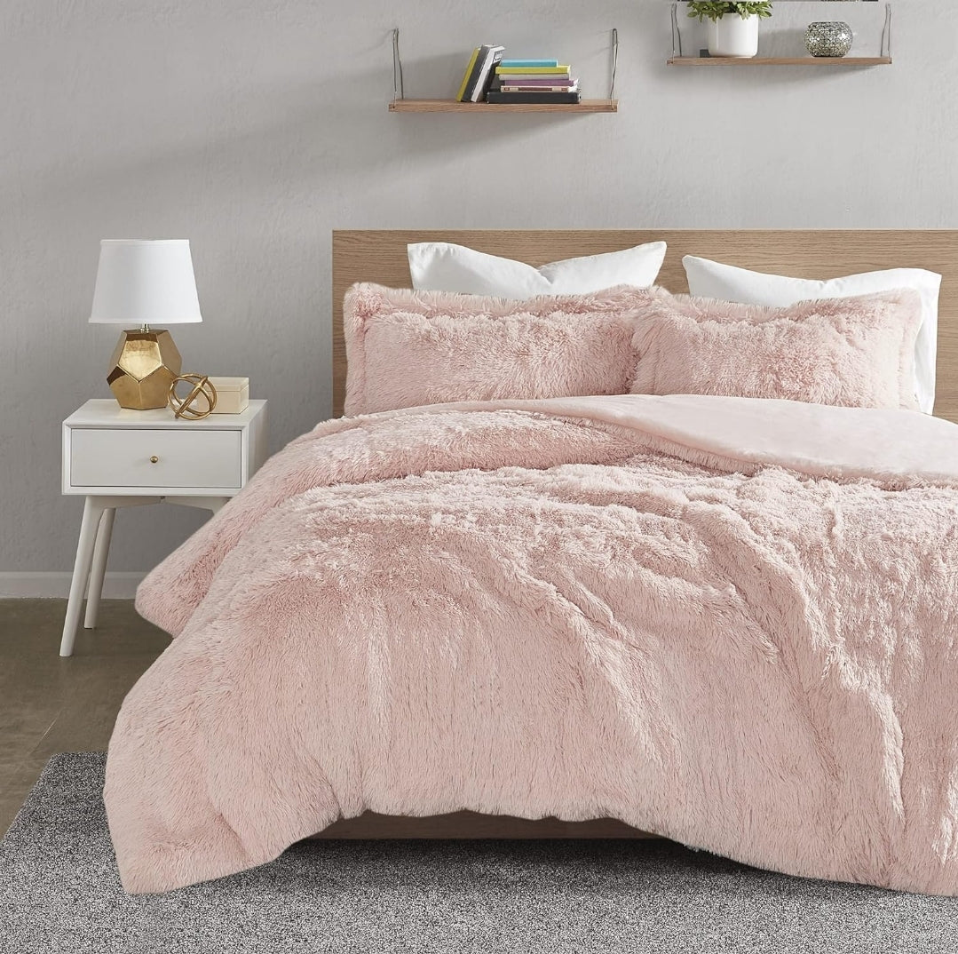 Intelligent Design Malea Shaggy Duvet with Quilted Box Design, Long Faux Fur Comforter Cover Cozy Bedding Set, Matching Shams, 104x90, Rosado, 3 Piezas, King
