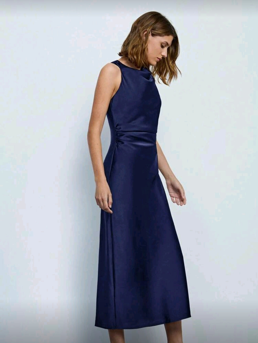 Vestido Azul Elegante Largo con Cuello Fruncido
