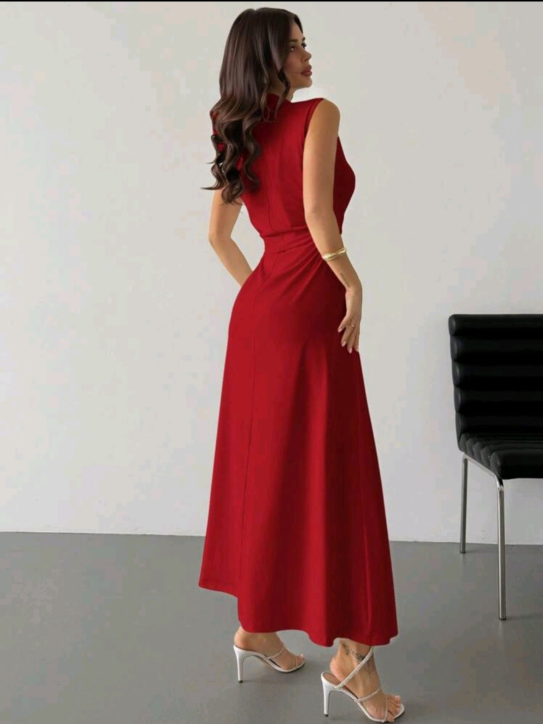 Vestido maxi rojo plisado