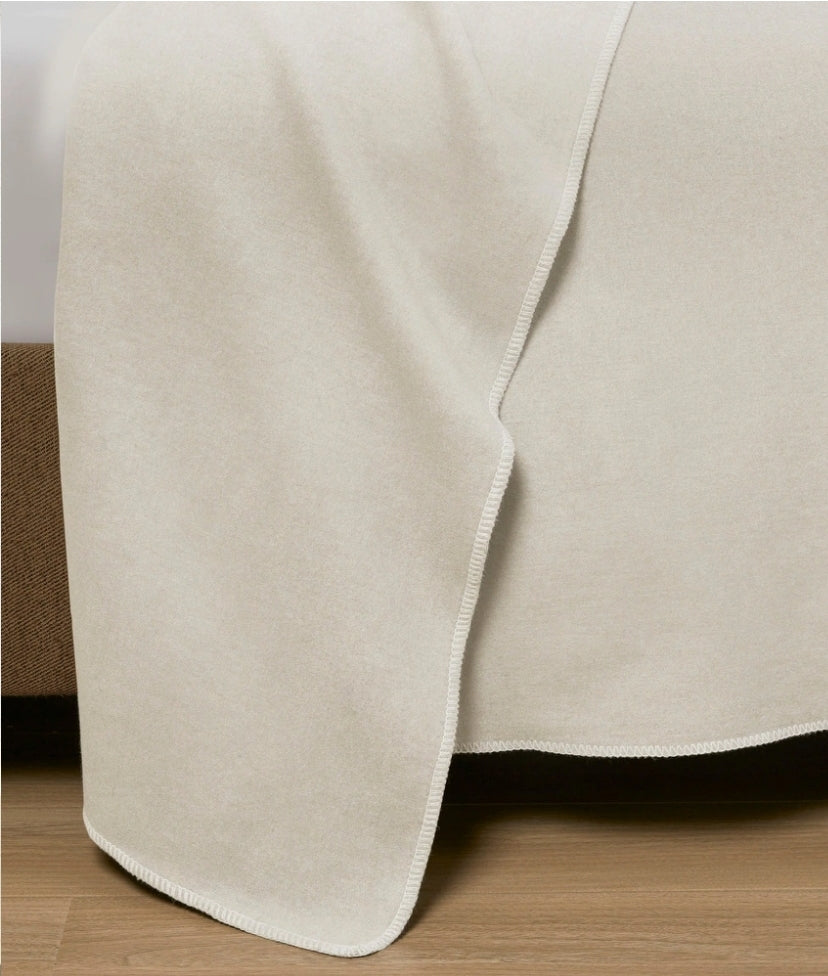 Croscill Andaz Solid Cotton Blanket, 1 Cobija Blanca Queen