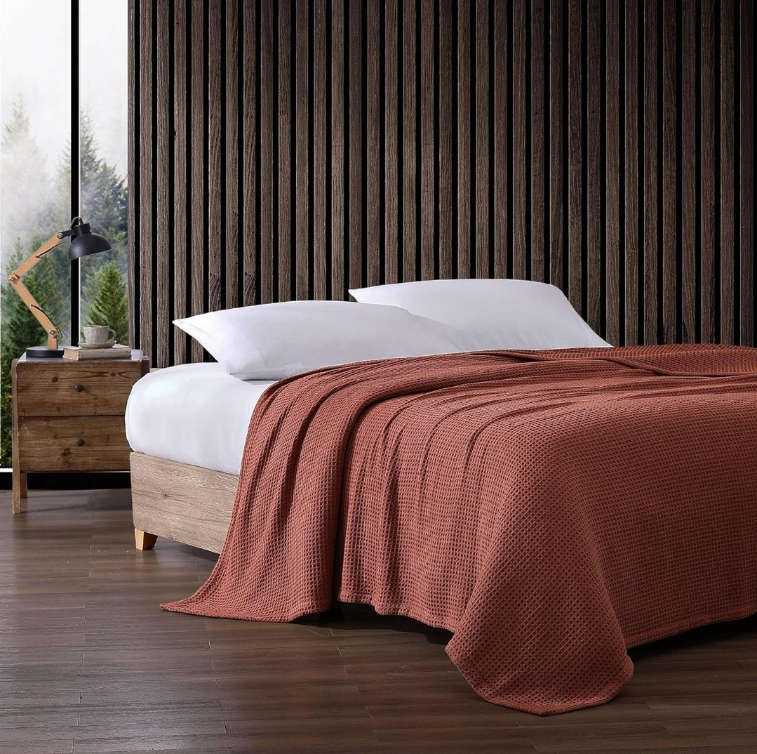 Eddie Bauer Waffle Weave Blanket Orange
Soft, Medium Weight, Softens Every Wash, Bedding, Bedroom Decor, 1 colcha, Twin