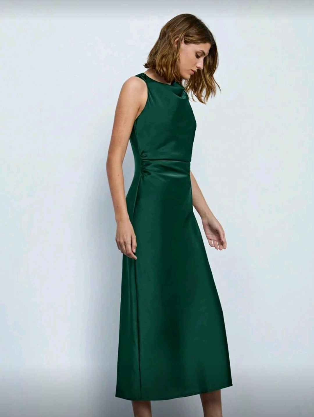 Vestido Verde Elegante Largo con Cuello Fruncido