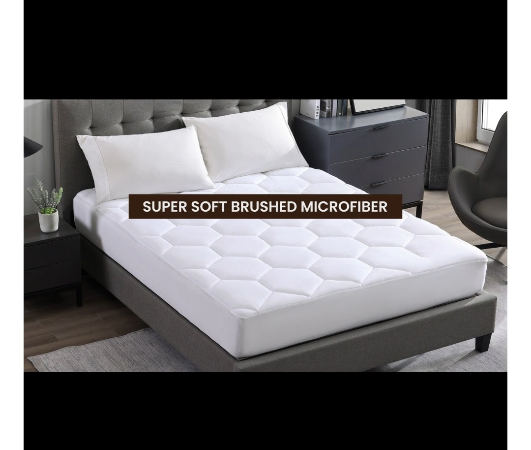 Royal Luxe
Classic Quilted Down Alternative Mattress Pads, Protector de colchón con acolchonamiento extra, Blanco, Full 54" x 75" + 12"