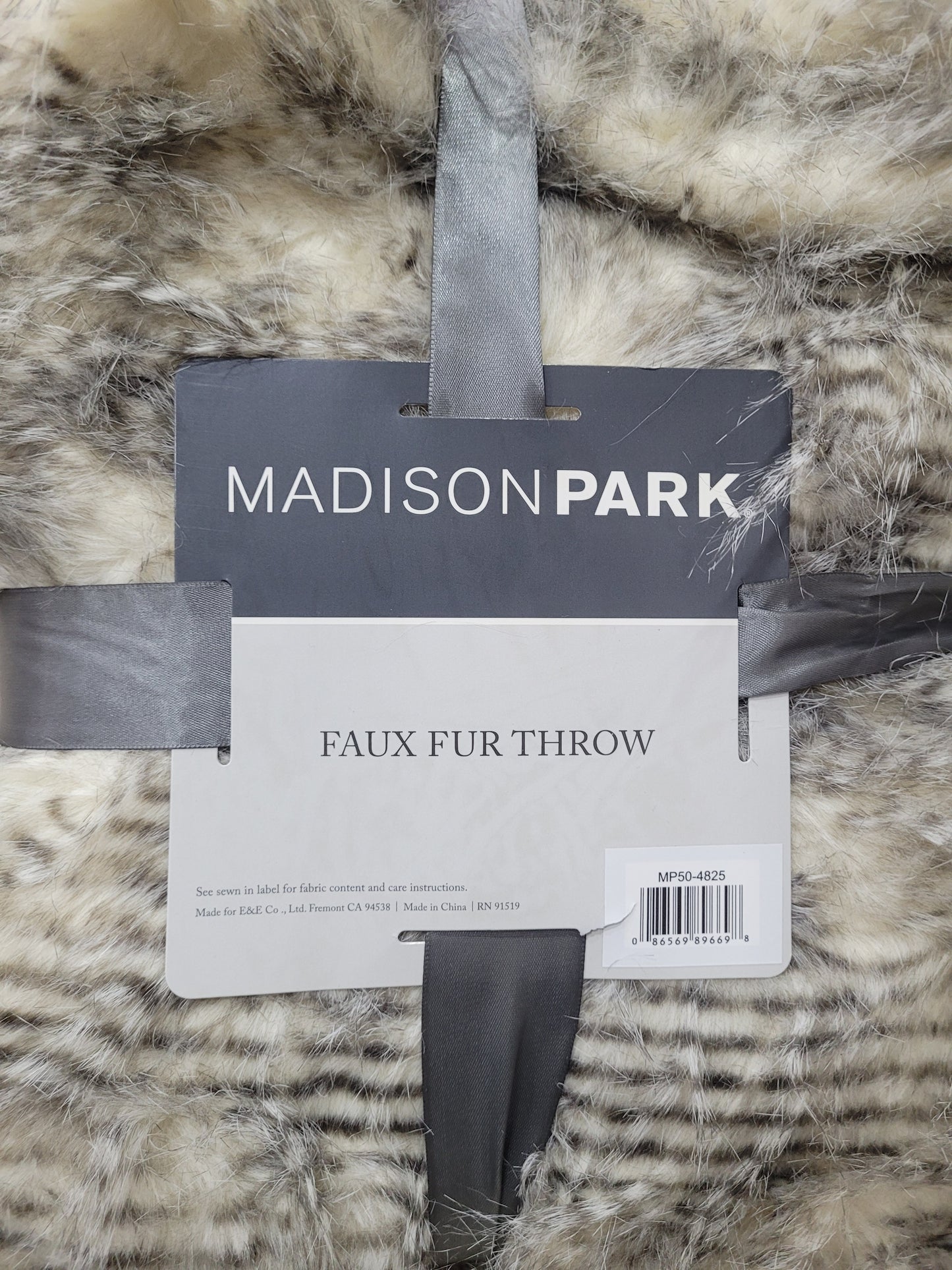 Madison Park 50"x60" Adelaide Faux Fur Throw Blanket - 1 colcha, estándar