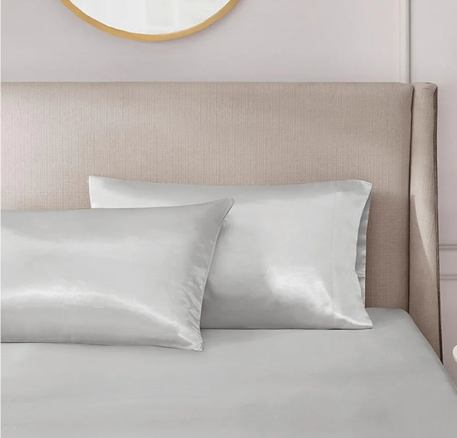 Madison Park Essentials Set of 2 Satin Pillowcase for Hair & Skin, Luxuriously Soft, Silky with Natural Sheen Luster, Cool to Touch, Wrinkle-Free, Machine Washable, Standard,Juego de 2 Fundas para Almohadas, Gris