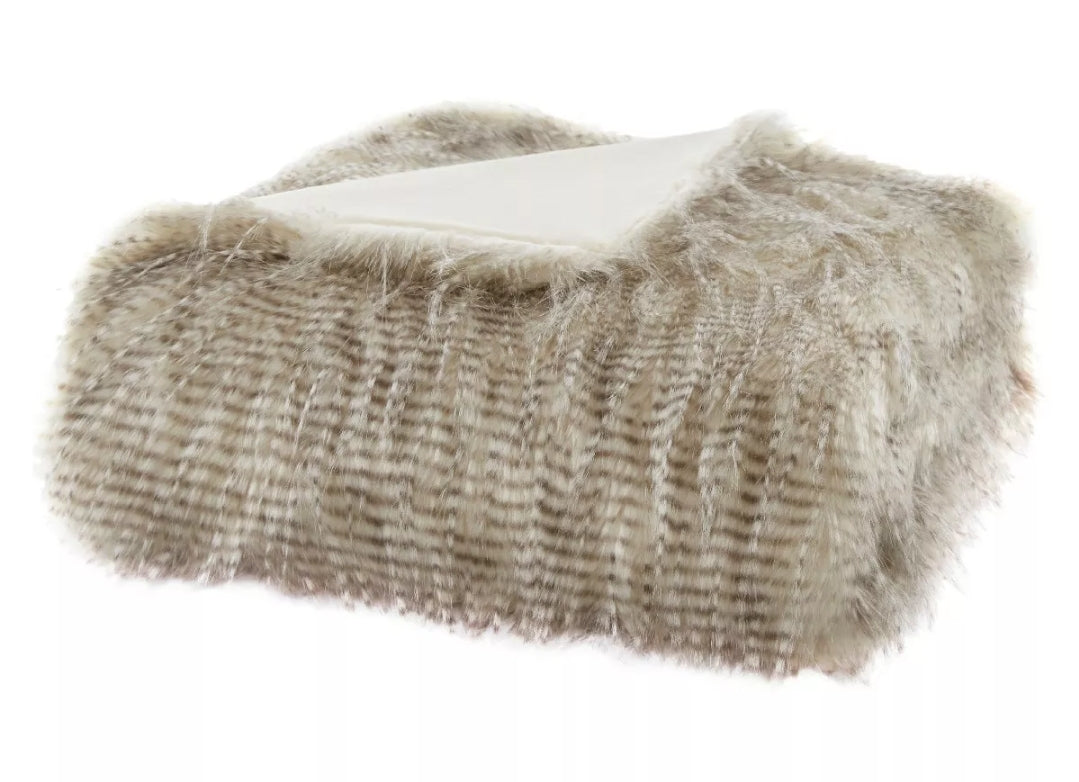 Madison Park 50"x60" Adelaide Faux Fur Throw Blanket - 1 colcha, estándar