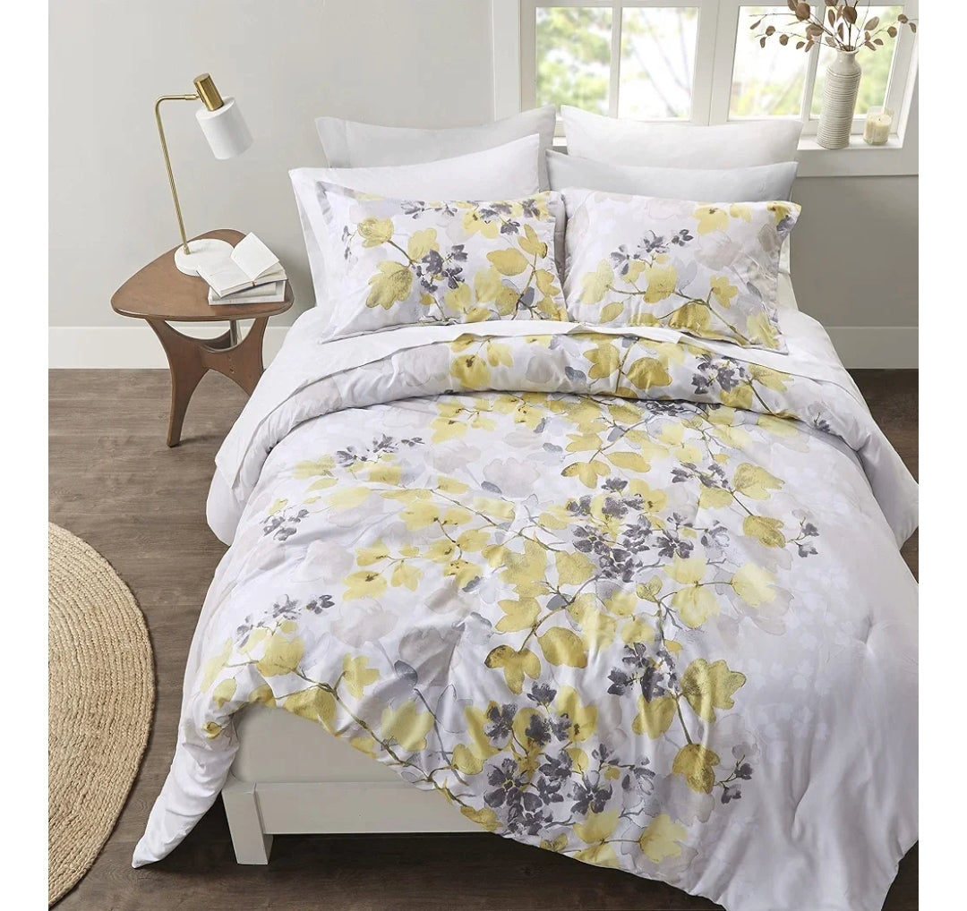 Madison Park Comfort Spaces Bed in A Bag-Trendy Casual Design Cozy Comforter with Complete Sheet Set with Side Pocket, All Season Cover, Matching Shams, Amarillo, 9 Piezas, King