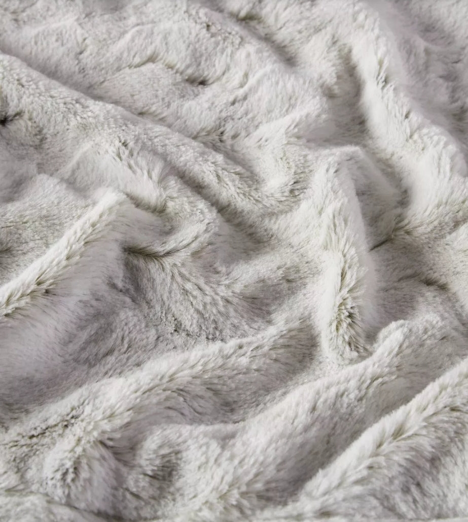 Madison Park 60"x70" Oversized Marselle Faux Fur, 1 Throw Blanket, Blanco, Estandar