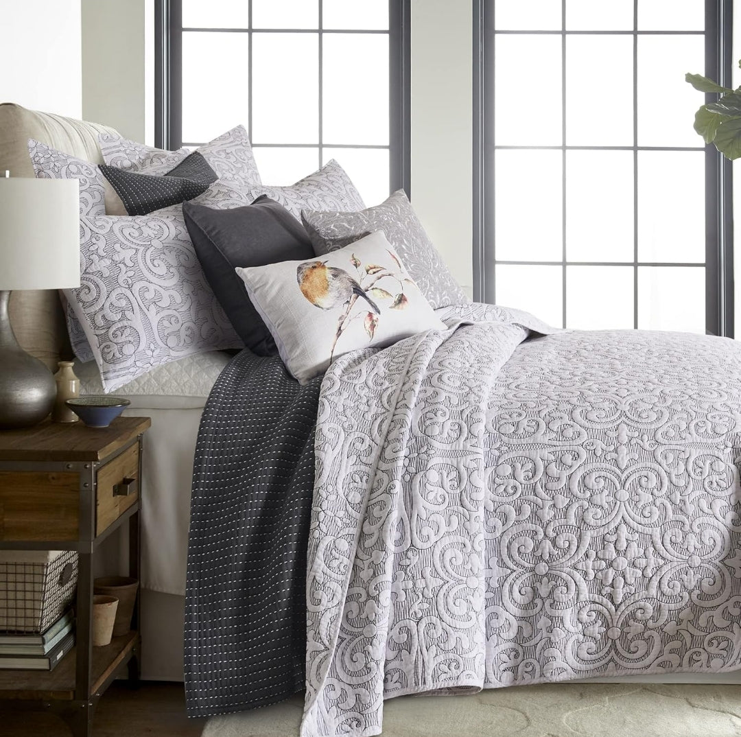 Levtex Home - Sherbourne Black Stitch Quilt - Quilted Medallion, 1 Colcha Blanca con Costura Negra, Twin