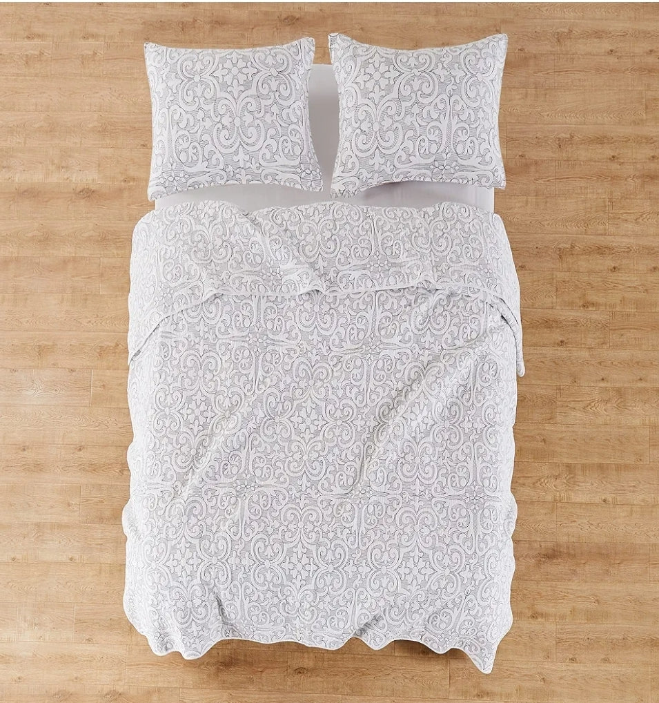 Levtex Home - Sherbourne Black Stitch Quilt - Quilted Medallion, 1 Colcha Blanca con Costura Negra, Twin
