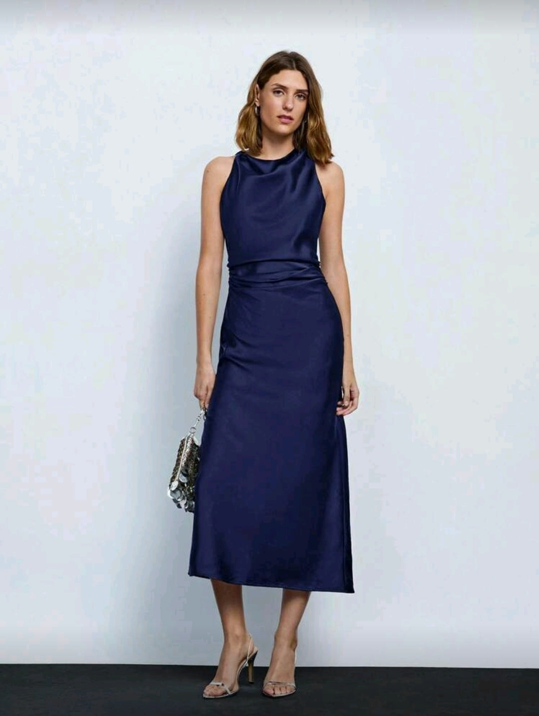 Vestido Azul Elegante Largo con Cuello Fruncido