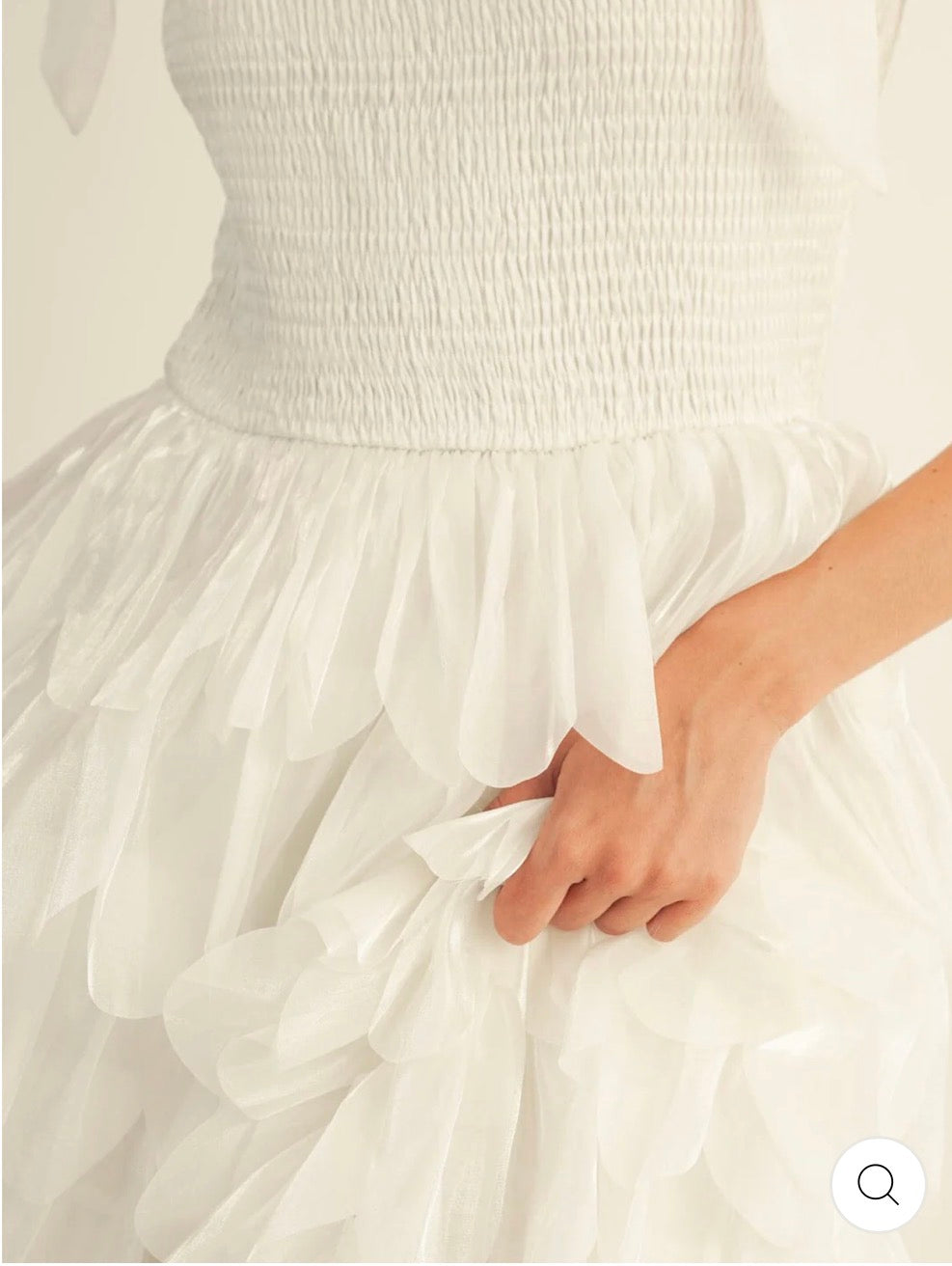 Vestido blanco maxi de vuelos