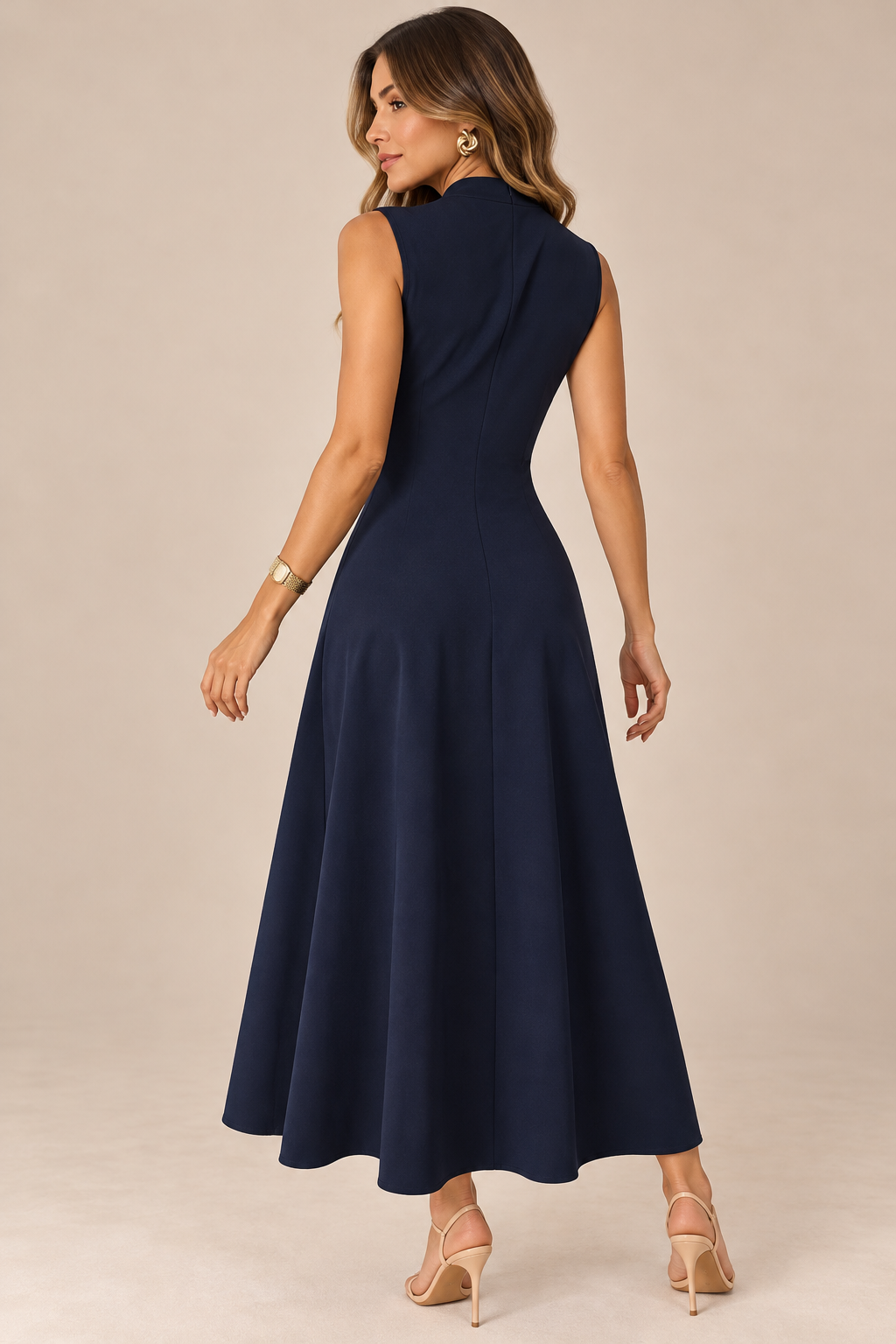 Vestido azul marino elegante plisado