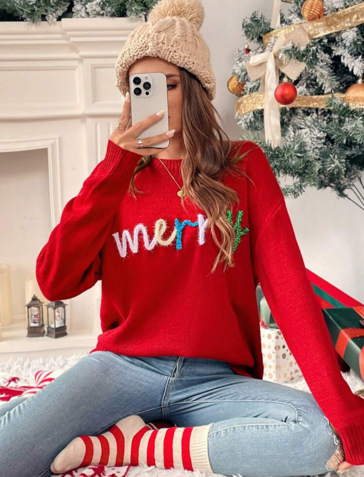 Suéter rojo con letras merry
