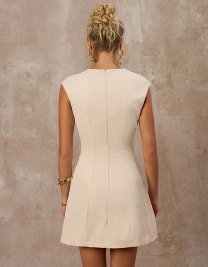 Vestido beige corto