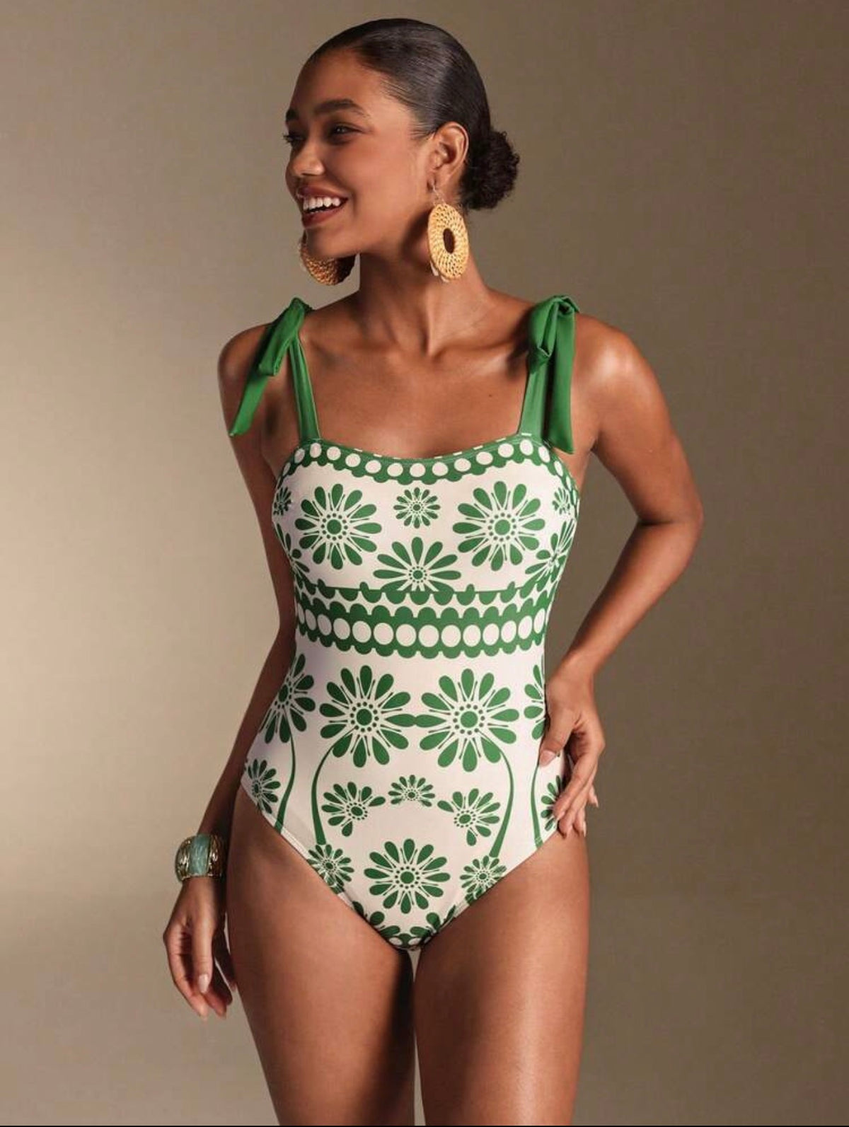 Conjunto traje de baño con falda verde (dos piezas)