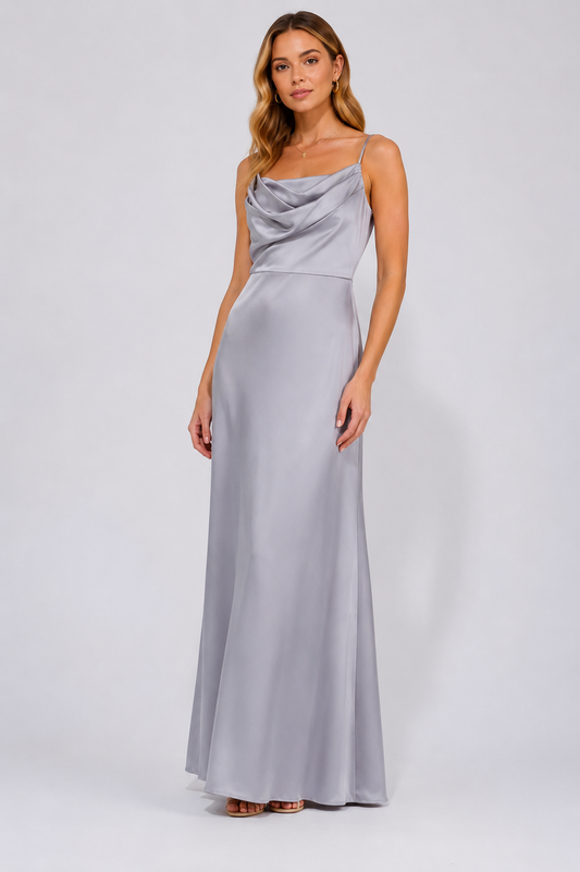 Vestido gris plata elegante