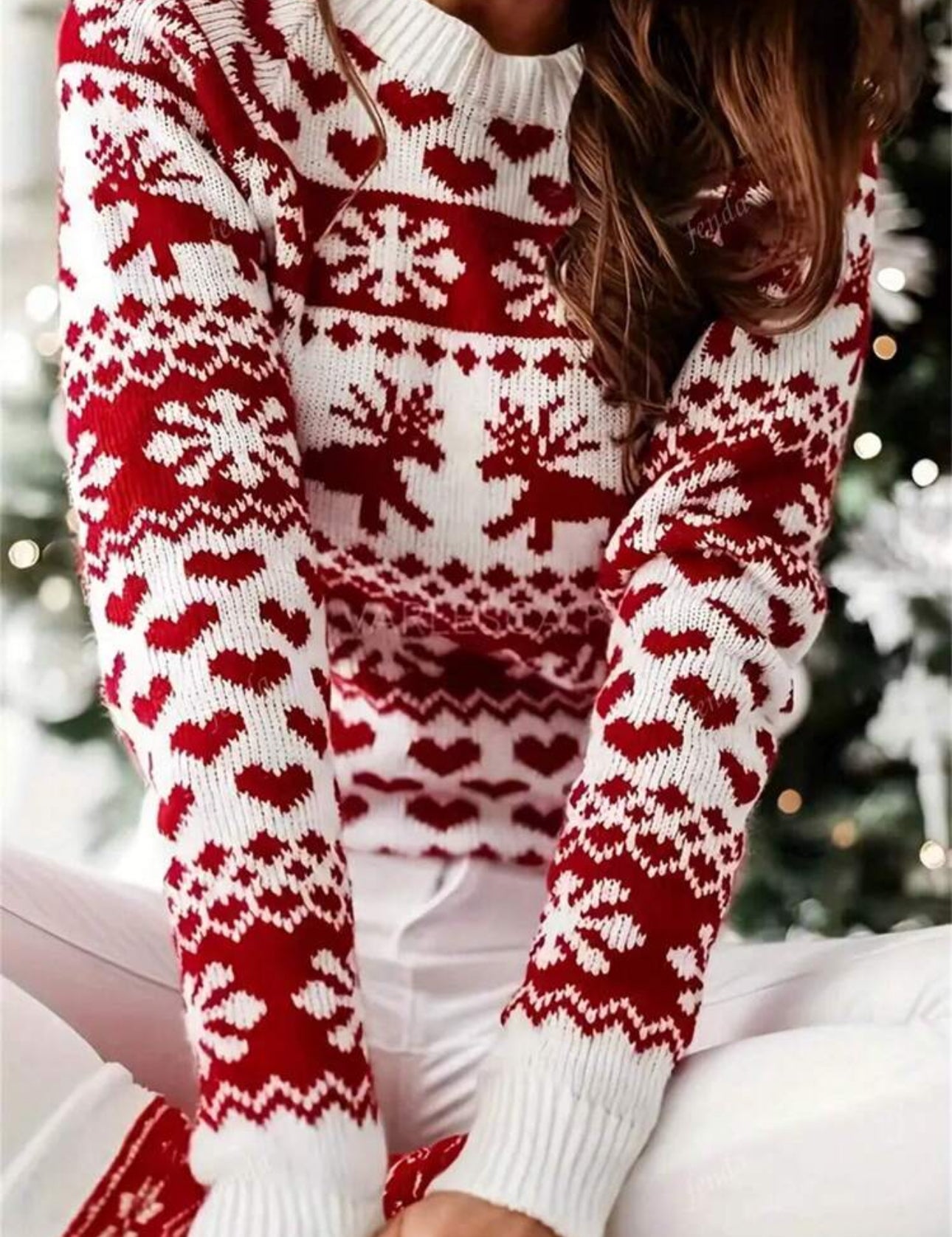 Suéter de navidad blanco con reno rojo