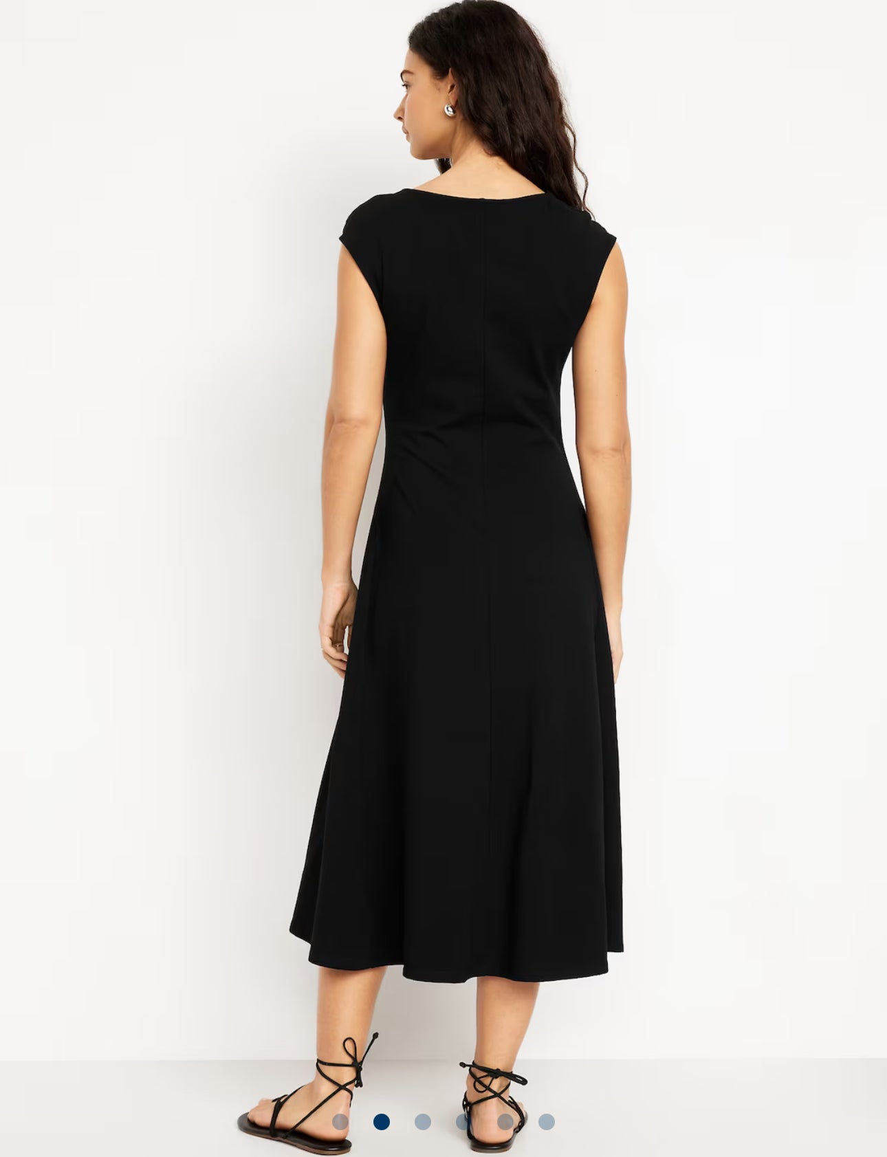 Vestido negro midi (Old Navy - fit and flare)