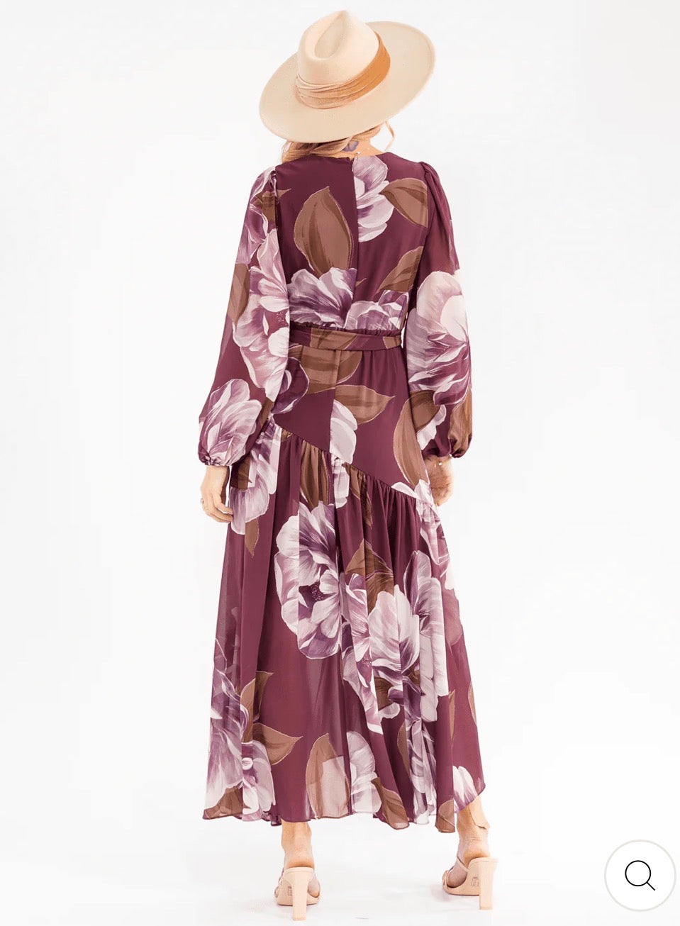 Vestido morado maxi floral elegante