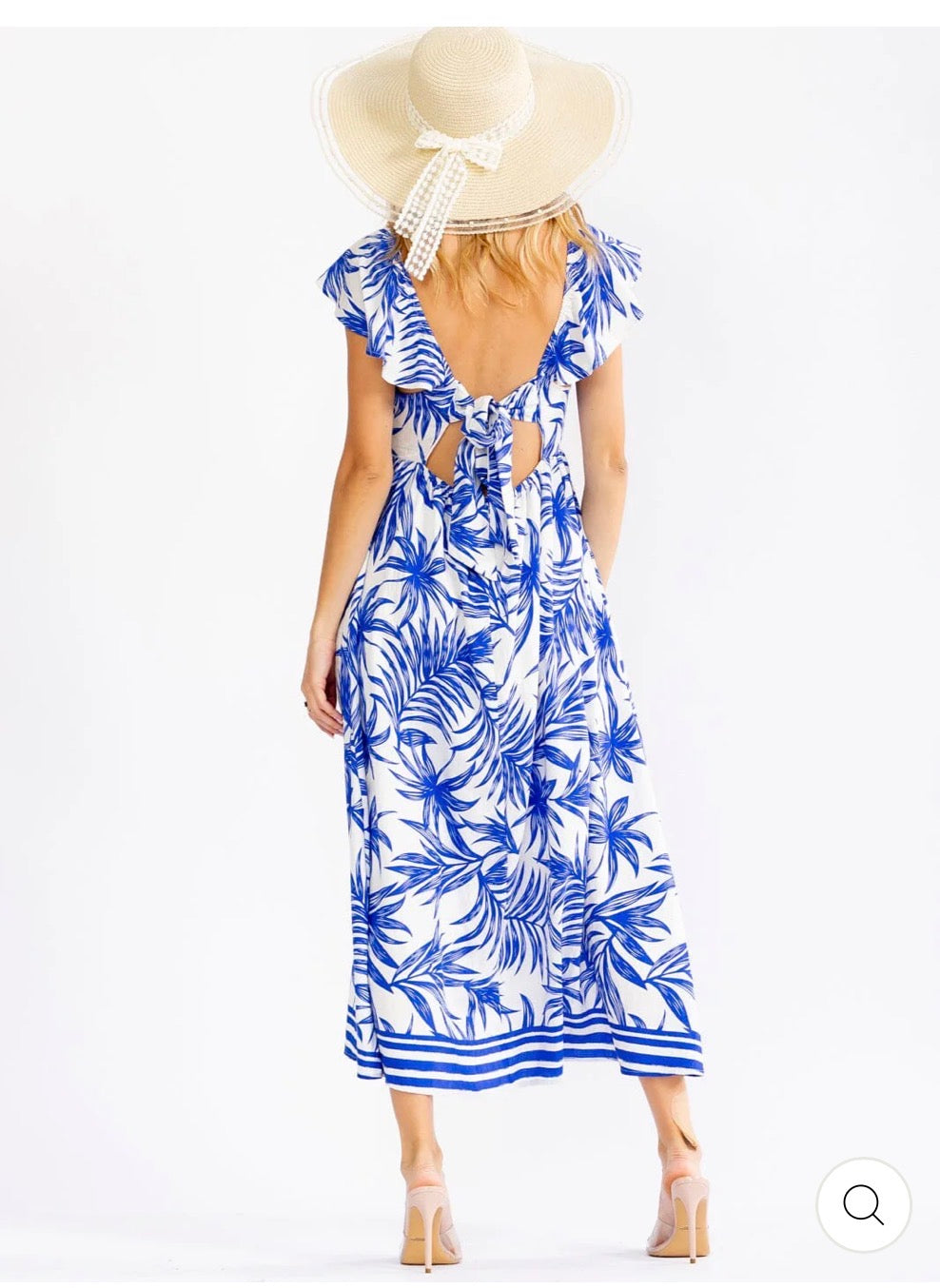 Vestido azul y blanco cuello V