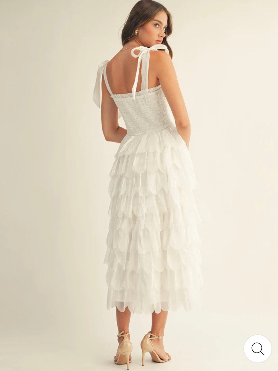 Vestido blanco maxi de vuelos