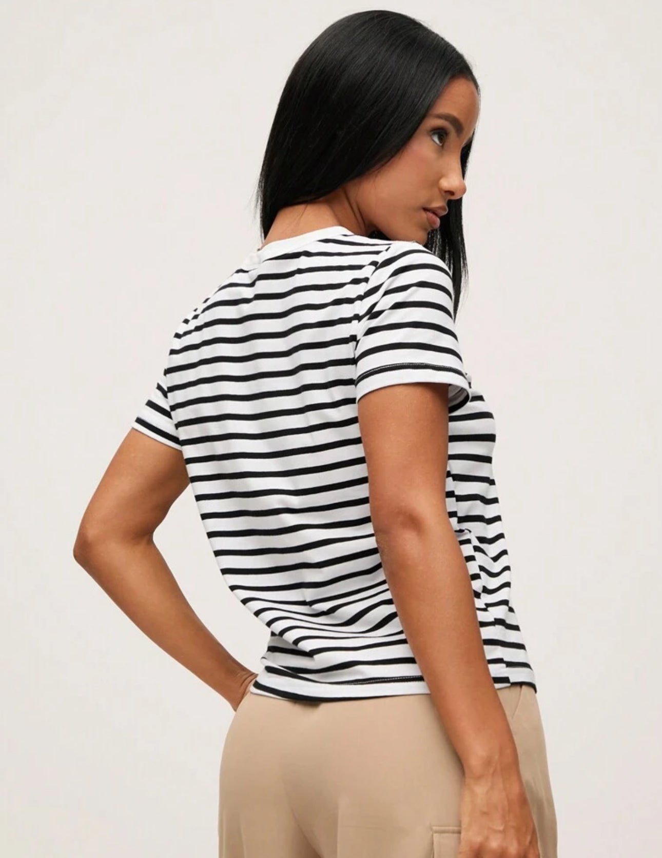 Camisa de algodón líneas negras y blancas