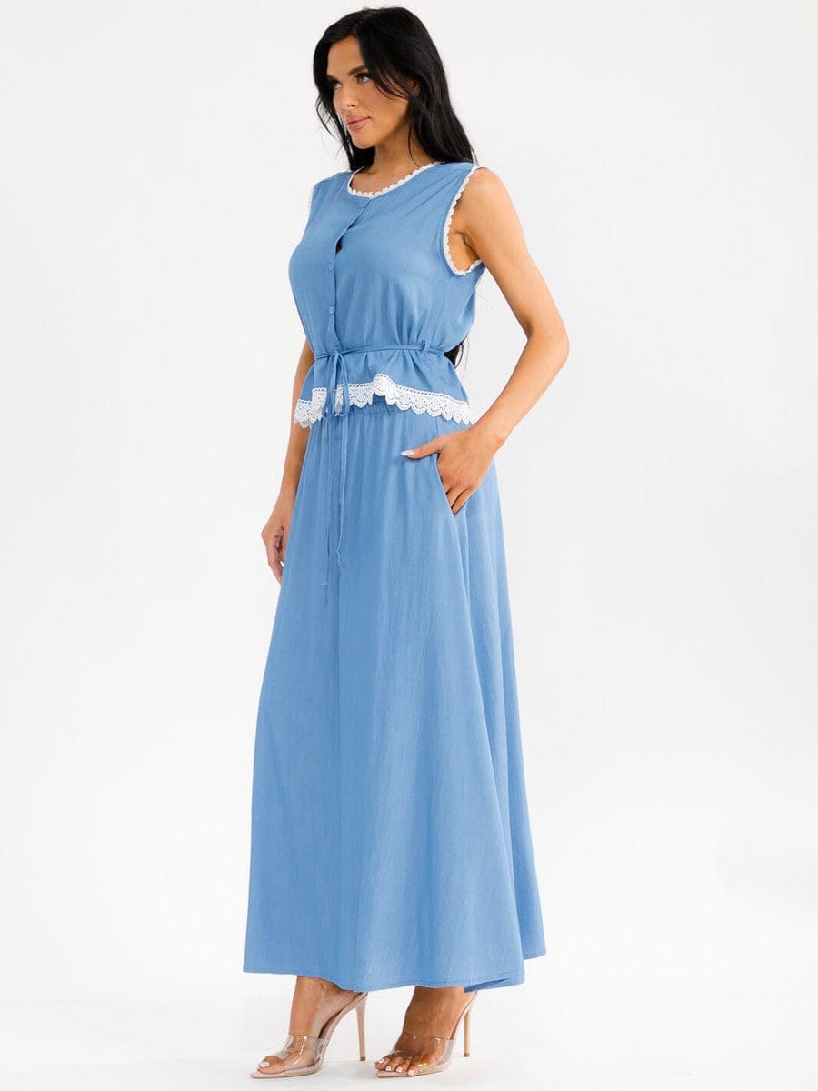 Conjunto azul de camisa y falda