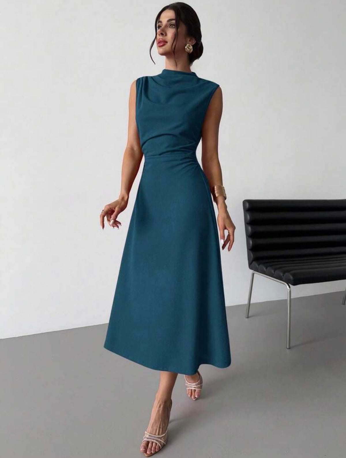 Vestido verde plisado