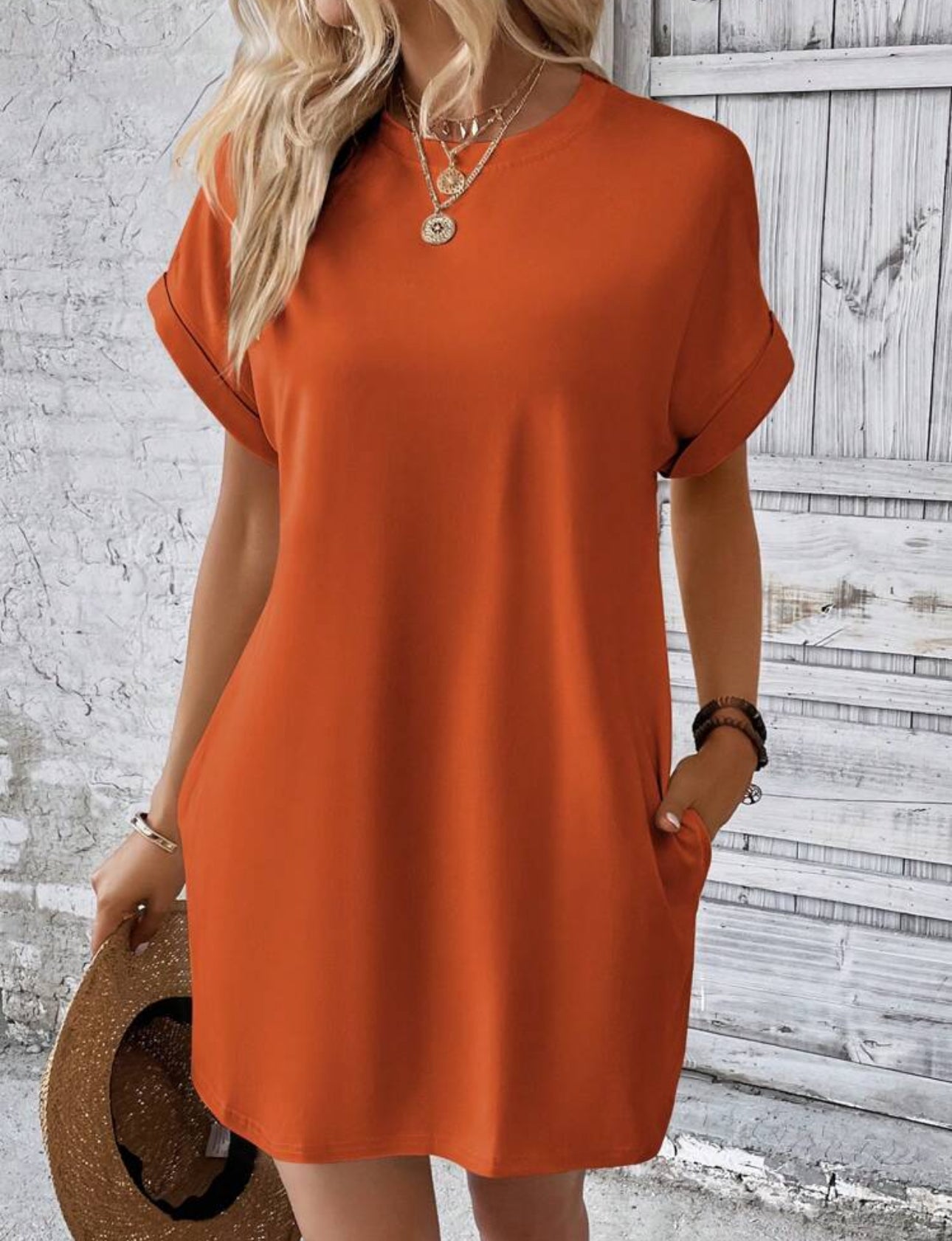 Vestido anaranjado con bosillos