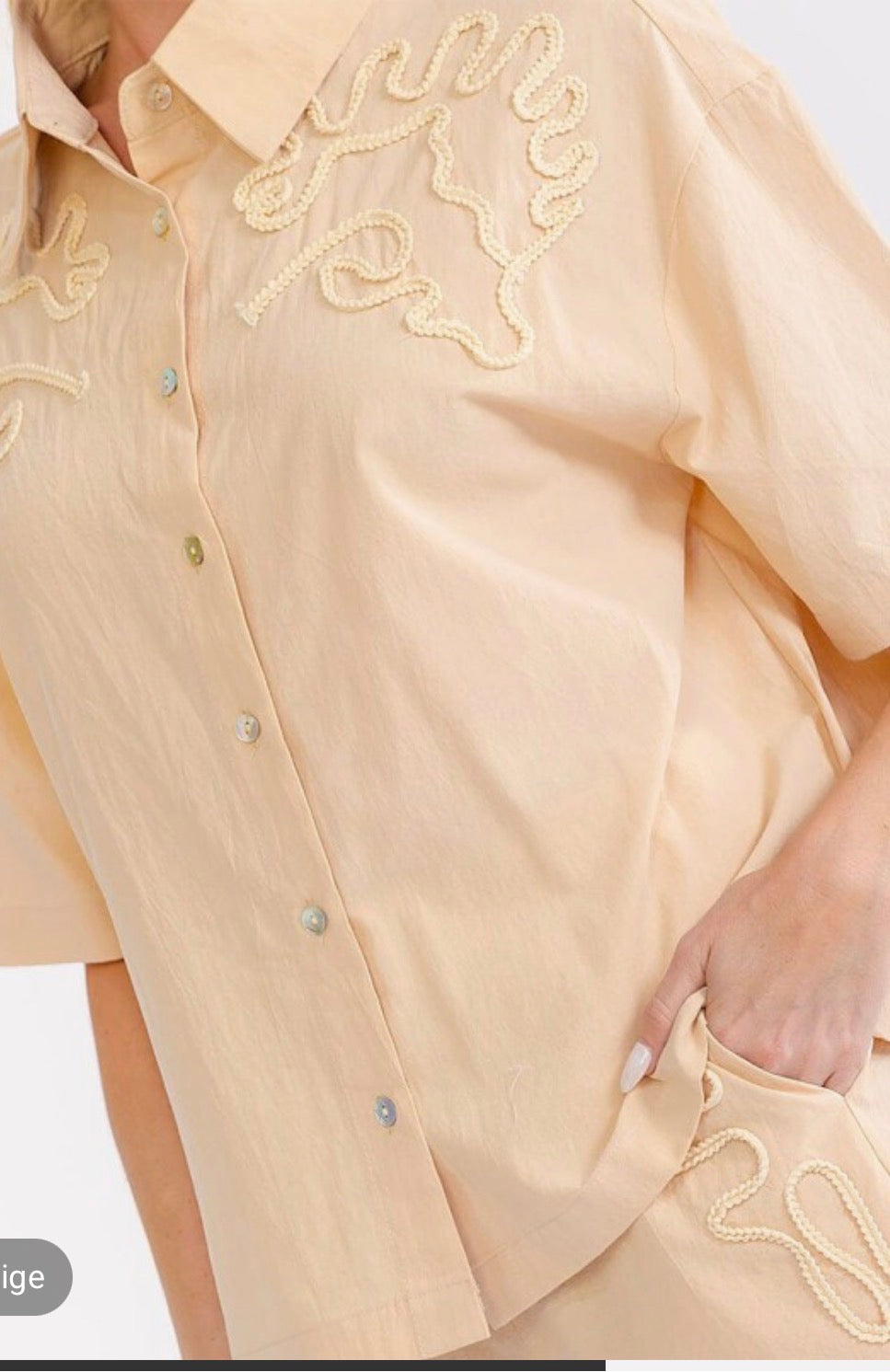 Conjunto beige camisa manga corta y short