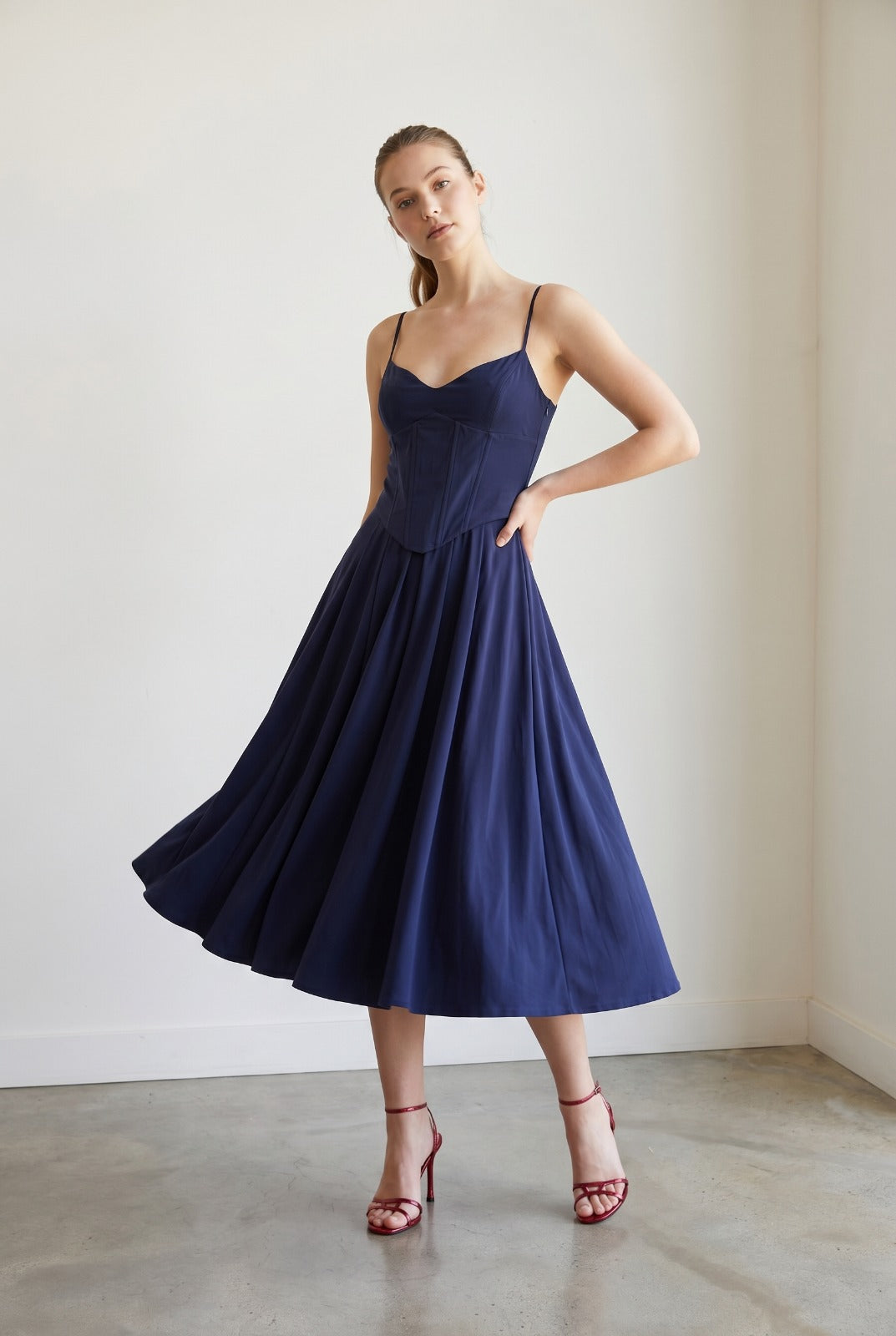 Vestido azul con encaje Rubienn