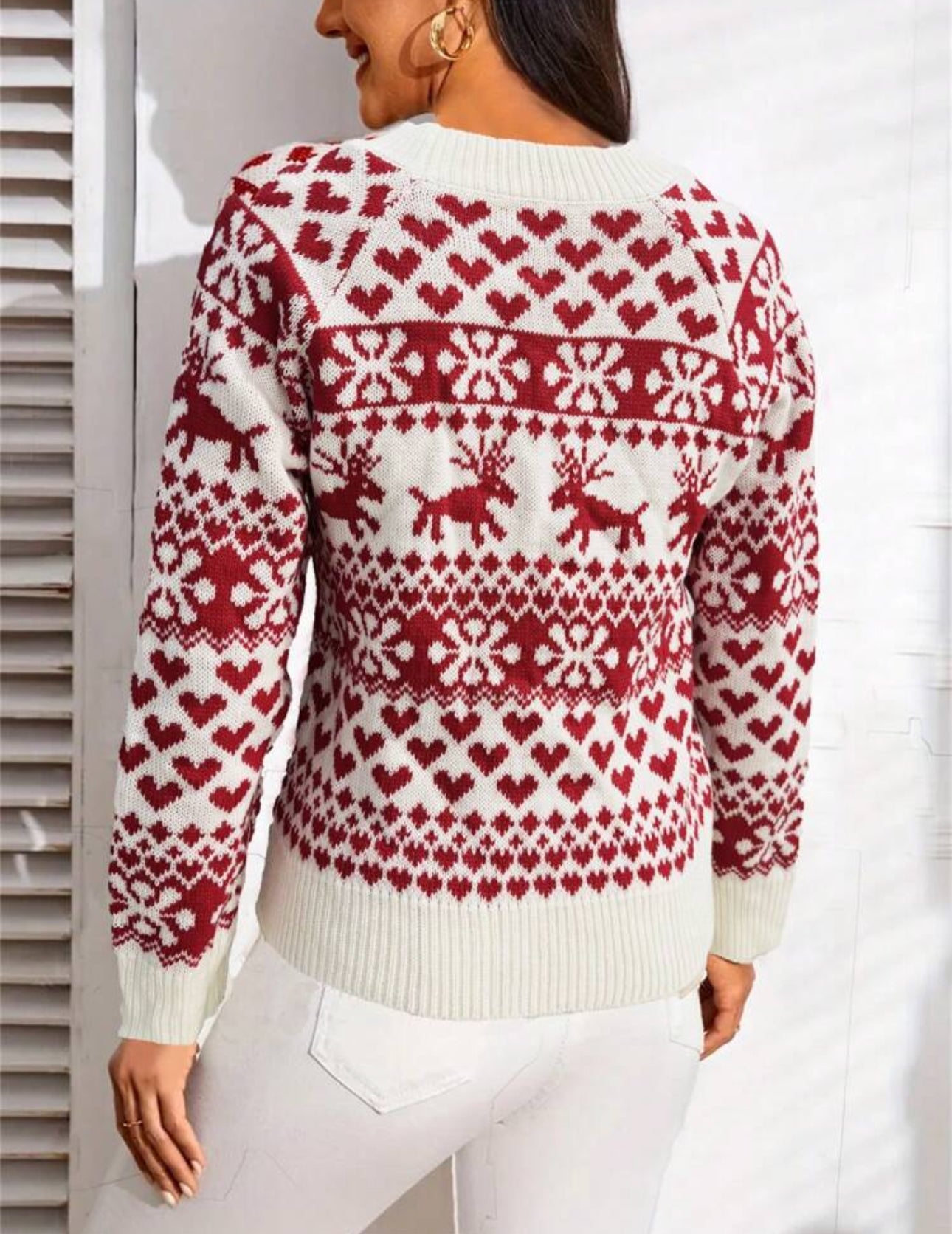 Suéter de navidad blanco con reno rojo