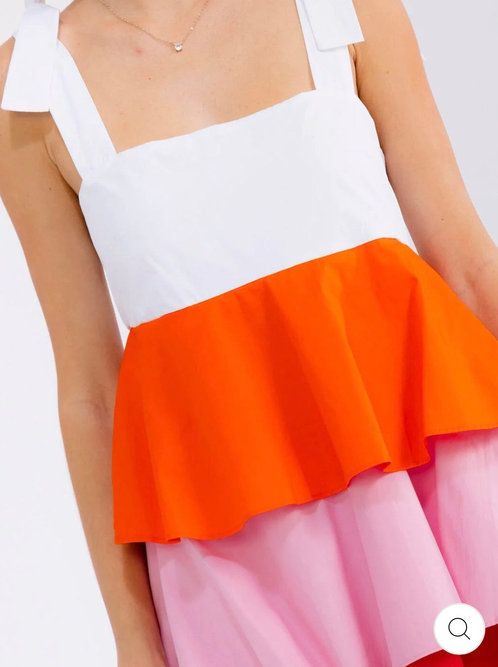 Vestido corto multicolor de vuelos