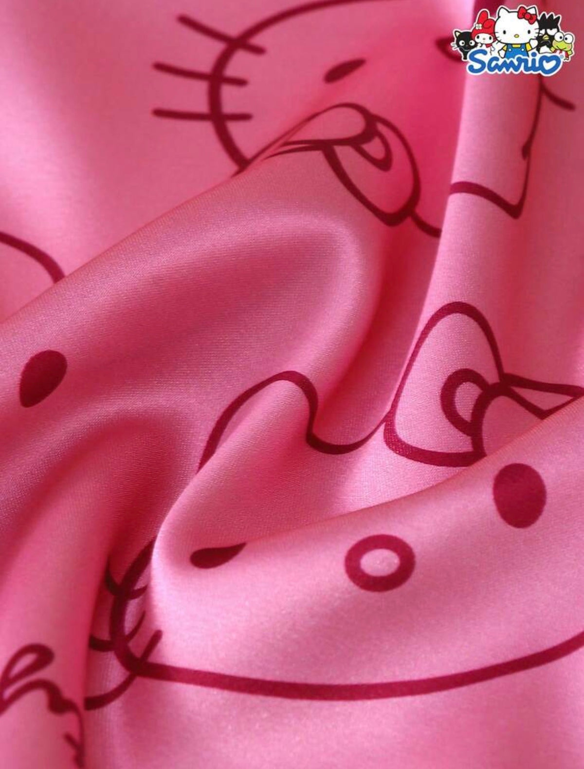 Pijama Hello Kitty rosada satinada 3 piezas