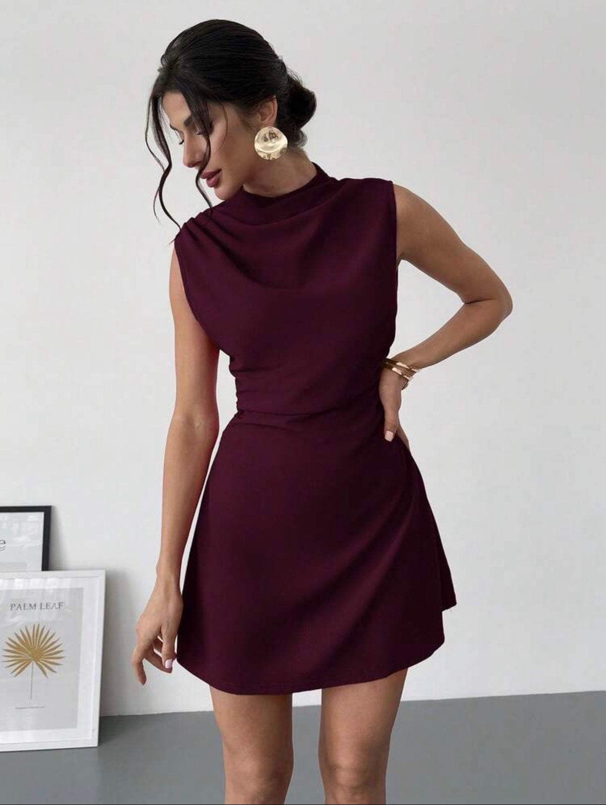 Vestido rojo oscuro corto